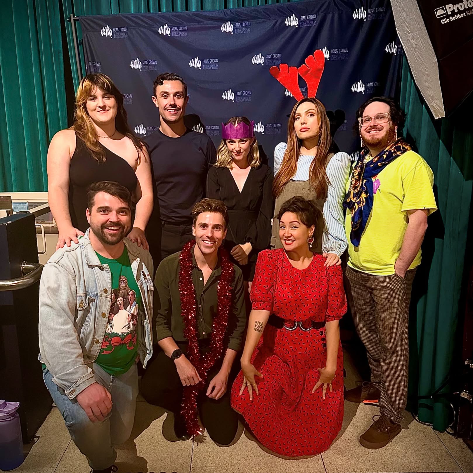 Very exciting to hear @jinglehellmusical sung by these legends live in @homegrownaus at @hayestheatreco_official, with lyrics by @jaredjekyll and music by myself 🎄😈