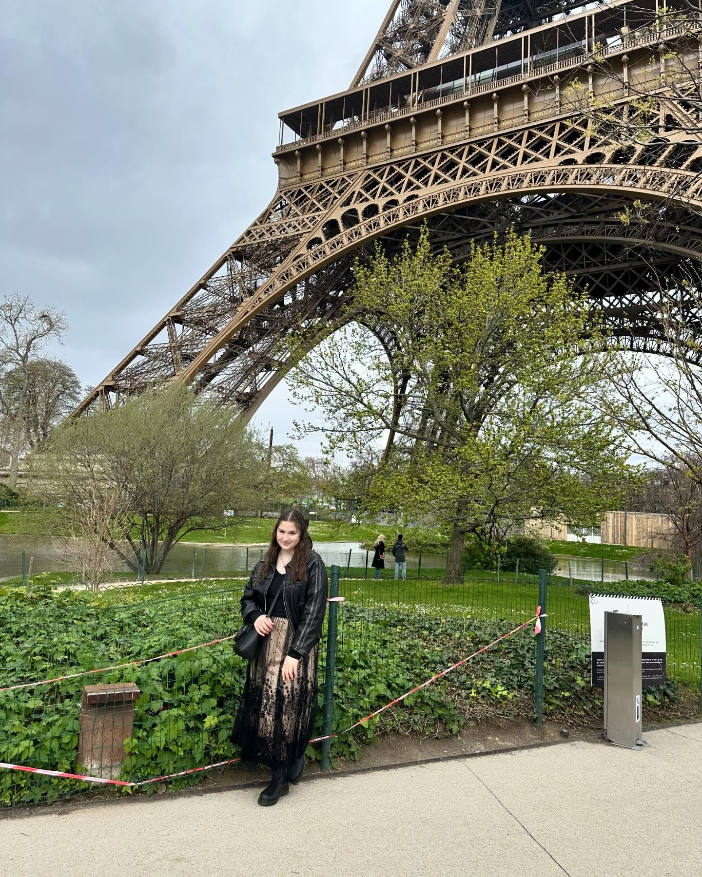 a Paris girl at heart 🖤