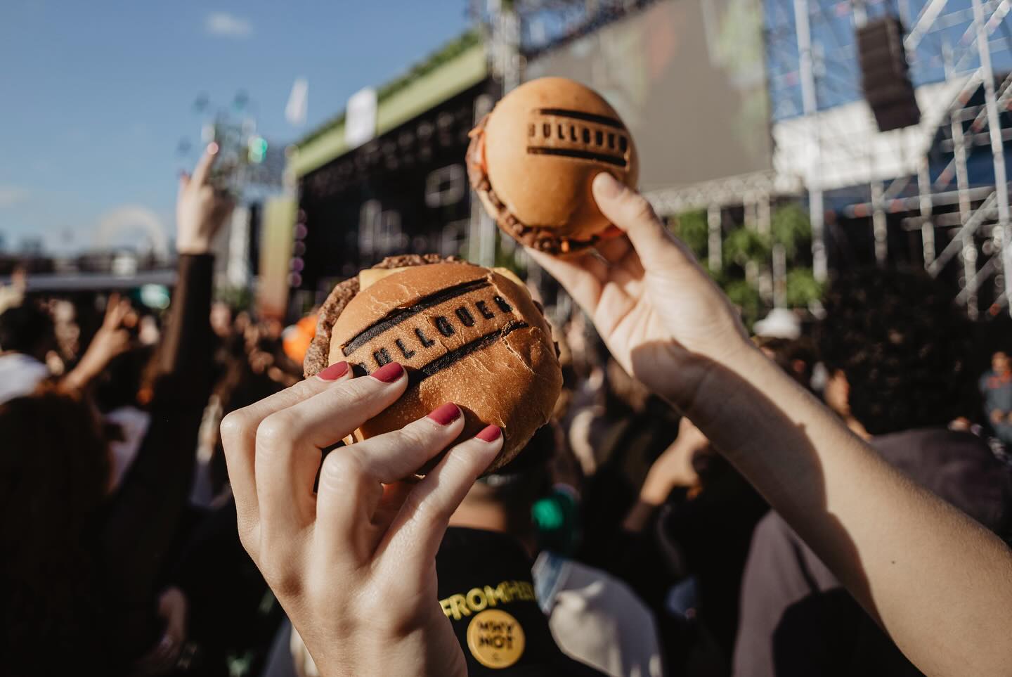 Atualizando o feed, cobertura do time ON na ação da @notcobr e @bullguer no @coalafestival