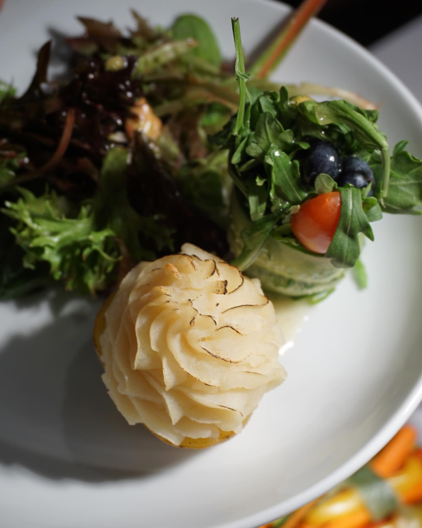 Elevate your plate with our fluffy beautiful mashed potatoes โ a culinary masterpiece on every plate๐ฉ๐ผโ๐ณ