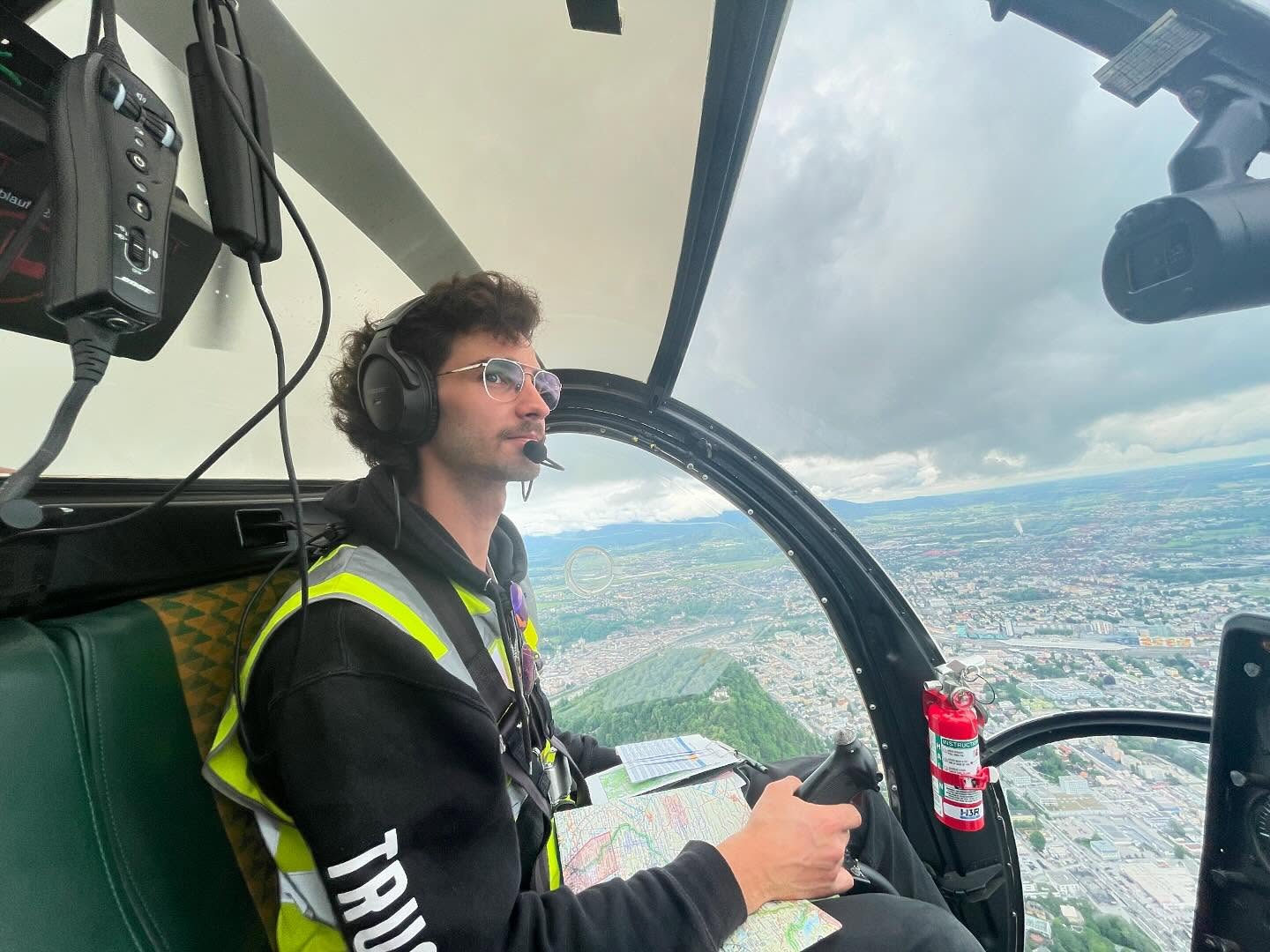 Wir gratulieren @simonfernerortner zu seiner bestandenen PPL Prüfung
Next stop CPL
#helicopter #boseaviation #pilot