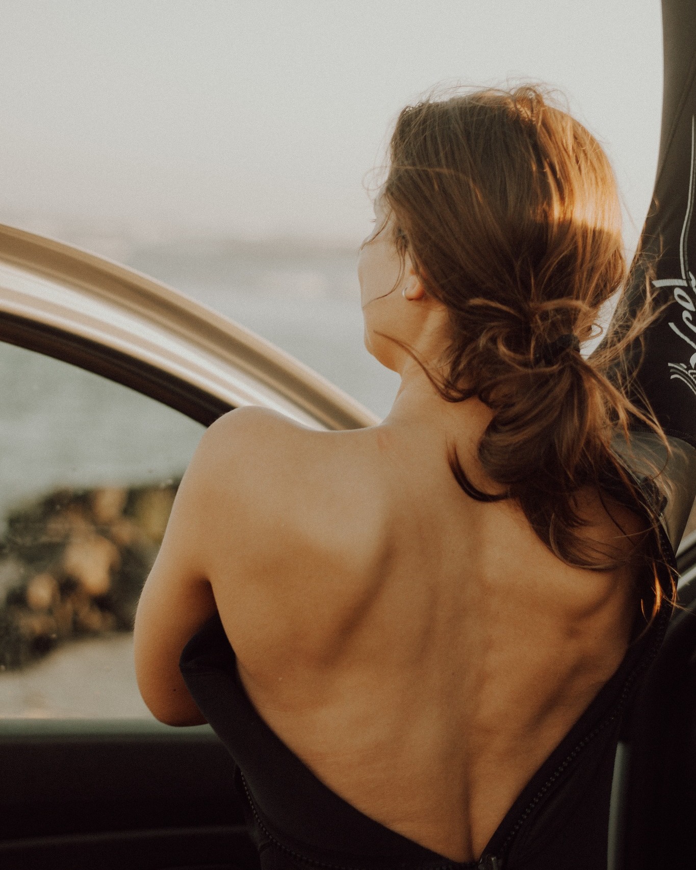 // welcome to the northshore, early bird session with surf buddy @_lisafiz 🫶🏽
#surfbuddys #earlybird #fuerteventura #northshore #surfing #surferlife #surfboards #lighthouse #ocean #oceanlover #photography #lifestylephotographer #bellcoll #canon #liveforthestory #fotomagazin #fotomagazin_de