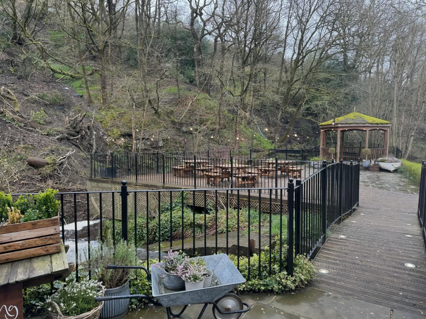 Gorgeous wedding yesterday at @thevenuehalifax
Lovely to see lots of beautiful people and to chat and entertain them all ♥️
This venue is just gorgeous and has lots of outdoor and indoor space.
If you are in the Halifax area then do go and check them out.
♥️♥️♥️