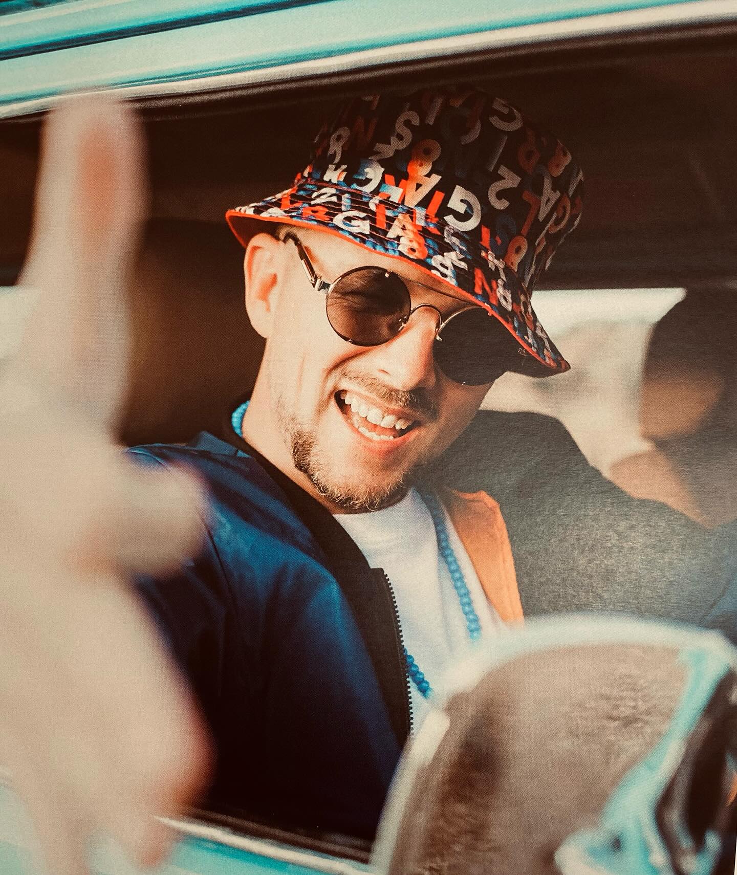 Give yourself permission to live a big life. Step into who you are meant to be. Stop playing small. You‘re meant for great things. 😎🤩
#wotd #words #namflava #positivevibes #thinkpositive #namboy