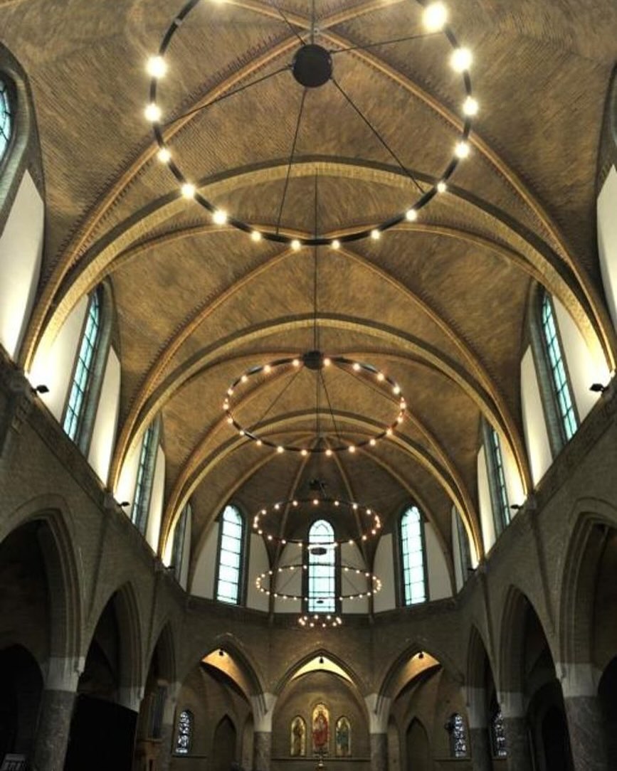 Weâre very happy to be performing âVisions of Goldbergâ as part of the Zemtsov Masterfest in the beautiful Kapel van Bovendonk in Hoeven, North Brabant on Wednesday, May 1st.
If you missed our performance last October in the Oude Kerk in Voorburg, hereâs another chance to see and hear the results of our special collaboration with the wonderful digital artist @lisette_huizenga
A combination of image and music created by means of a stop motion animation film projected as a moving backdrop on a screen during the performance of Dmitri Sitkovetskyâs string trio arrangement of the iconic Goldberg Variations of J. S. Bach.
Come and join us! â€ïž
#goldbergvariations
#stringtrio
#visionsofgoldberg
https://www.cultuuroudenbosch.nl/product/concert-visions-of-goldberg-door-the-hague-string-trio-wo-1-mei-2024-om-2000-uur/