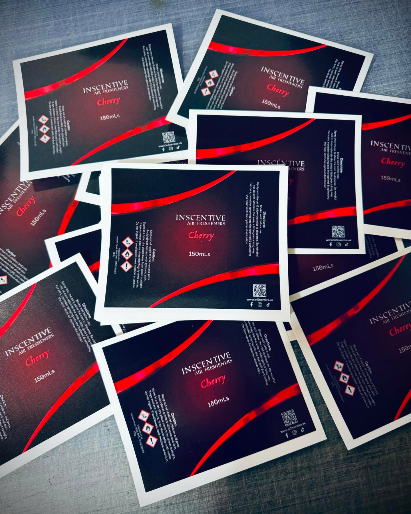 VINYL LABELS
Durable product labels produced for spray bottles.
#vinyllabels #stickers #labels #productlabels #stickershop #printshop