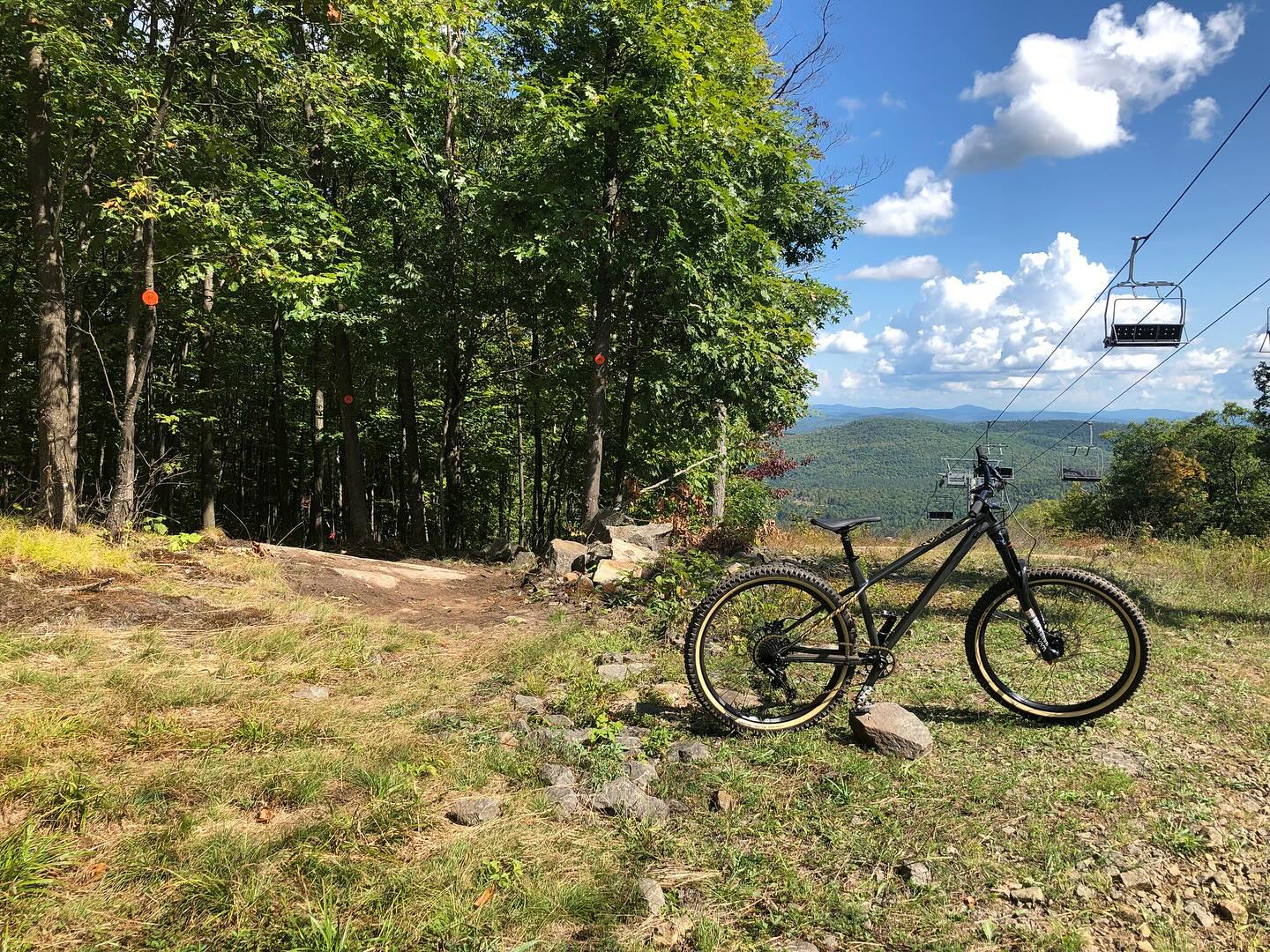 Next up: Ski Bowl! Who’s got 📸🏞️?? #rideon #rideonadk #mtbphotos #mtbphotography
… 📷: @wpmtrails