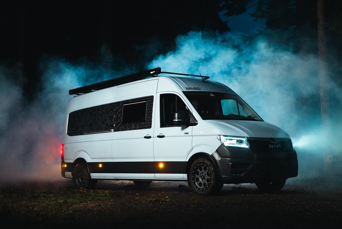 Ein erster Einblick in das Fotoshooting meines letzten Projekts.🙌🏼 Es war kalt🥶 hat sich aber gelohnt🤩
Thanks @andographie 📷
stay tuned for more!🔥