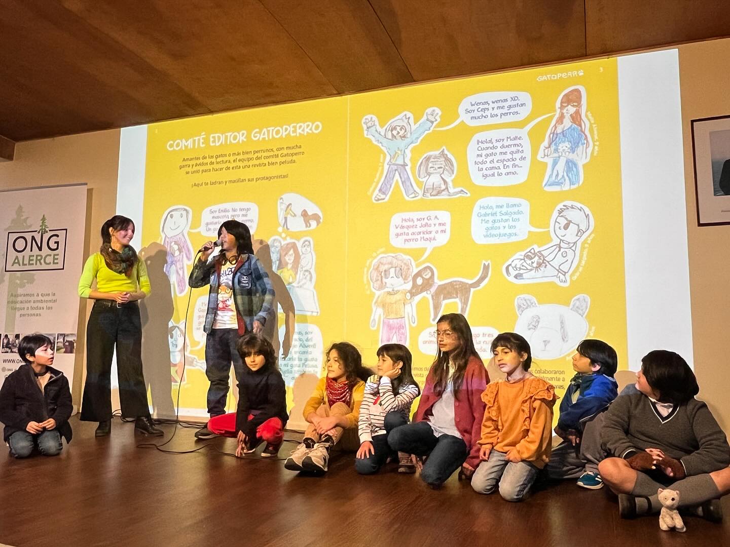 ✨GATOPERRO # 2 ya está aquí✨
El lanzamiento del nuevo número de la revista fue una gran fiesta en la que participaron más de 100 personas 😄. Aquí algunas fotos para el recuerdo 😸🐶.
La revista digital ya está disponible para descarga gratuita desde www.ongalerce.cl . Pronto podrán encontrarla en librerías 👌.
Gracias al comité editorial 2023 y a @masterscollegevaldivia @escuelaelbosque @losconquistadoresvaldivia @colegiograciaypazvaldivia por acompañarnos 🌟. Agradecemos también la presencia de @crbplosrios @culturaslosrios @parqueurbanoelbosque @subdere.losrios @daem_valdivia
#revista #niños #niñas #mascotas #perros #gatos