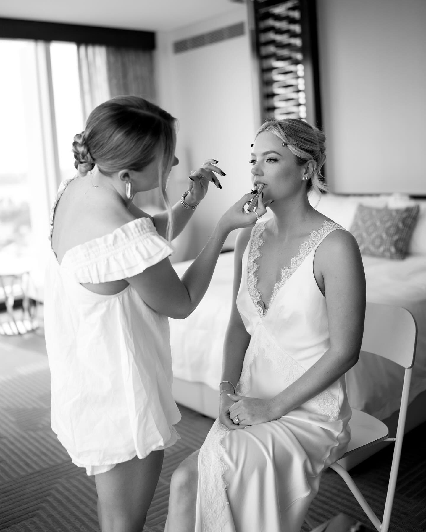 HAYLEE 🤍
Was an absolute pleasure being apart of my future sister in laws wedding morning👰🏼
#perthbridalmakeupartist #perthweddingmakeupartist #bridalmakeup #bridalmakeupartist #destinationweddingmakeupartist #australiabridalmakeupartist #australiaweddingmakeup #perthmua #naturalbridalmakeup