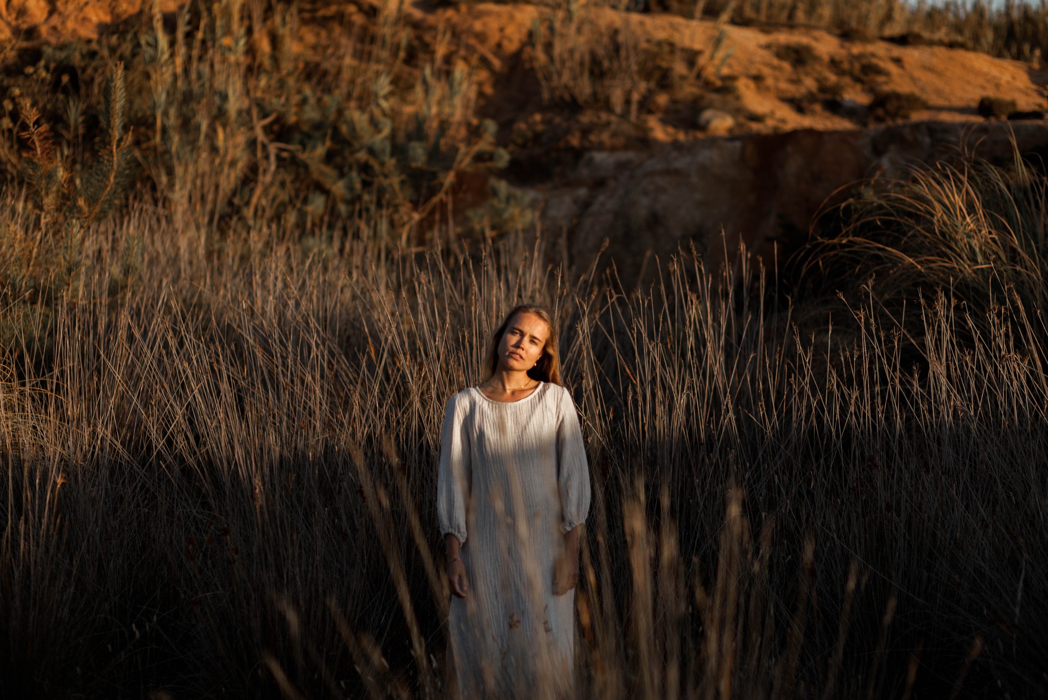 // @ninabotzen
#light #itsallaboutthelight #sunset #sunsetshoot #portrait #portraitshooting #portraitphotography #natural #beauty #model #artwork #creativity #outdoorshooting #saltyhomephotographie