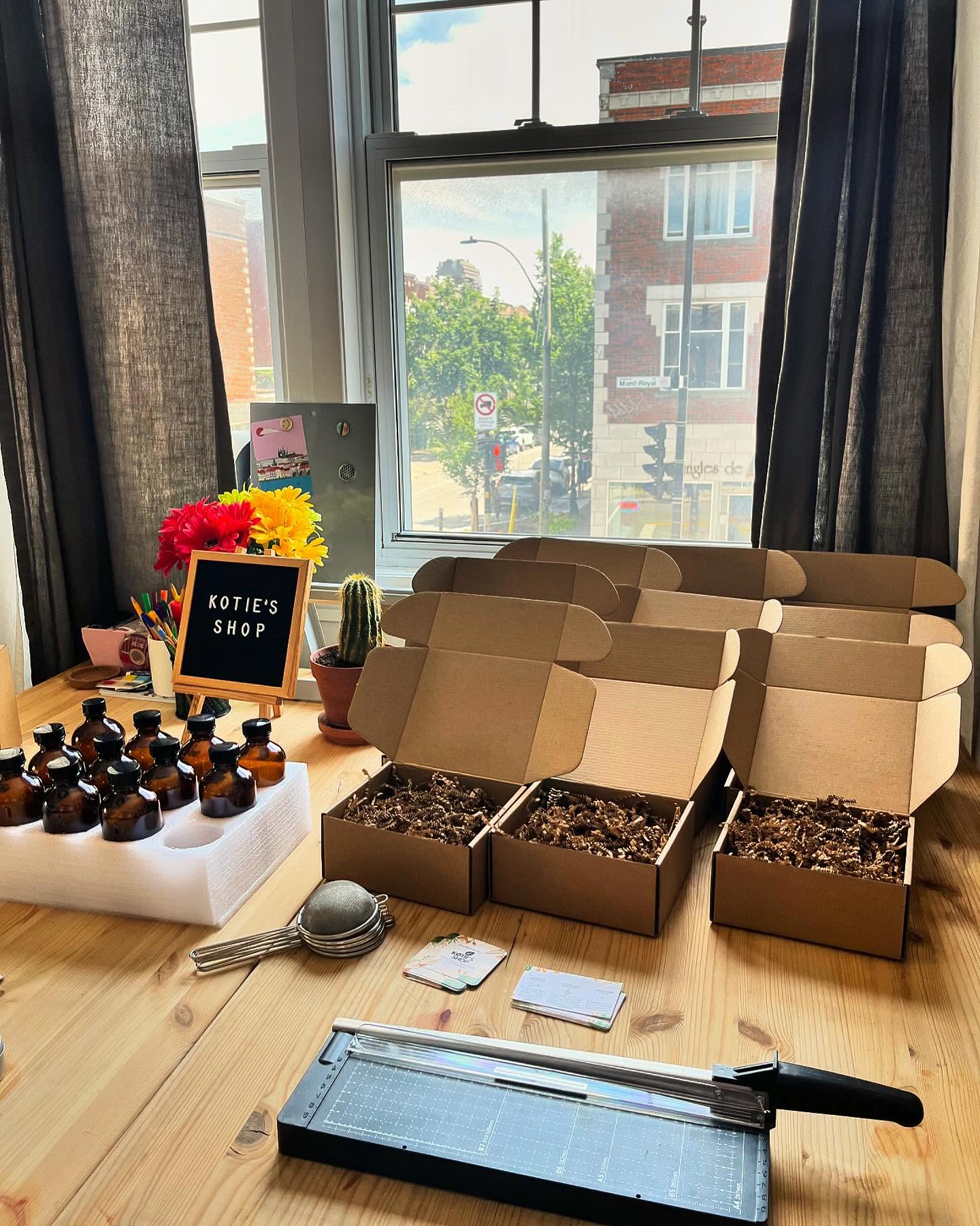 Preparing an order for a reseller. It’s the first time a store has asked to feature our products and we are stoked! We can’t wait to get these gin kits sent out!
.
.
.
.
#store #cocktails #cocktailbar #cocktailhour #cocktailoftheday #montreal #giftidea #giftforhim #giftforher #ginlovers