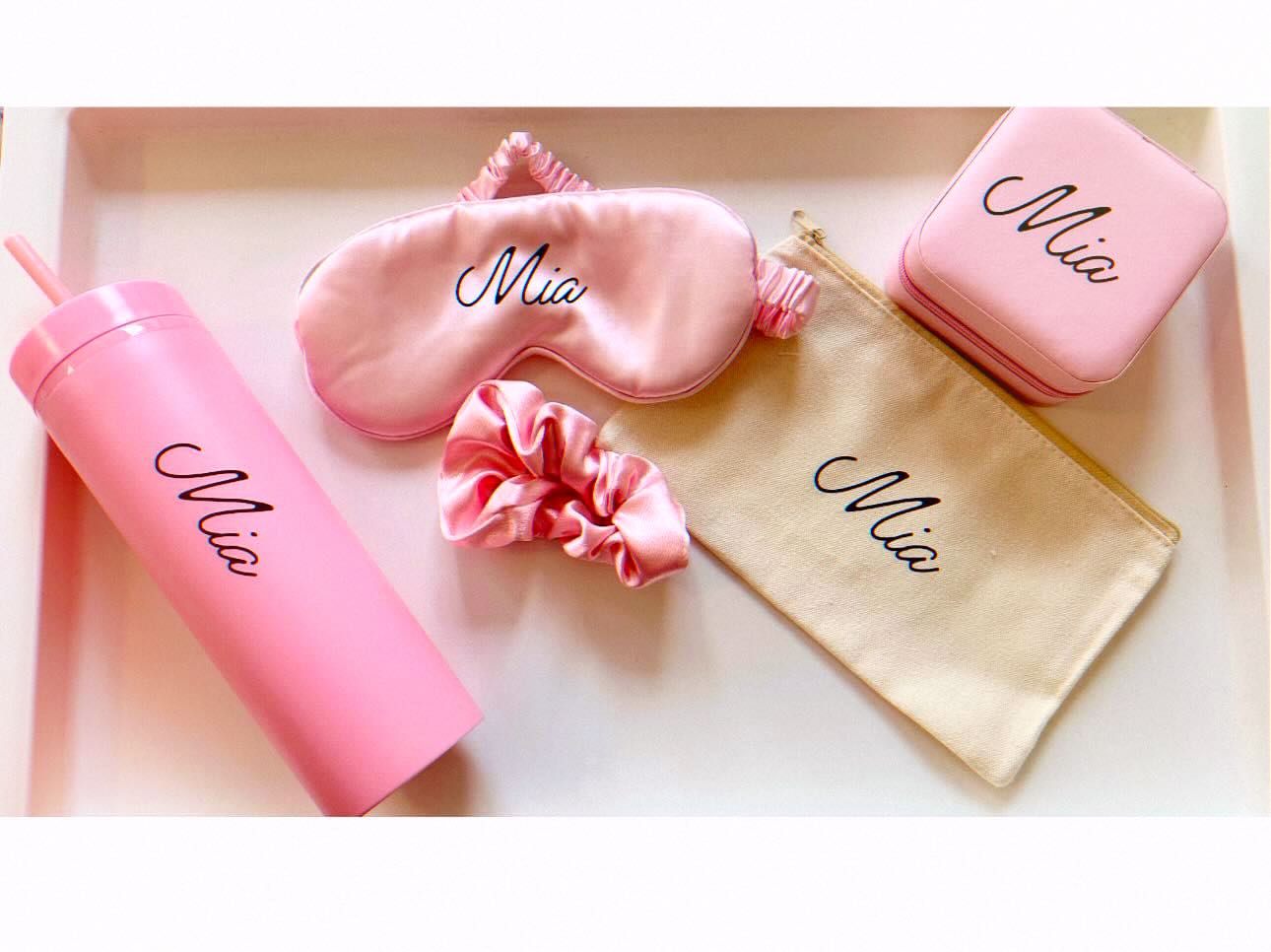 🎉 Personalize Your Party Favors! 🎈
Looking for that special touch for your next event? We've got you covered! Our party favors are available in multiple colors to match your theme perfectly. 🌈✨
👉 Customize with us!
Available in various sets
Multiple color options
Perfect for any occasion!
💬 Inquire now for prices and more details!
Make your party unforgettable with our unique, personalized favors! 🎁
#PartyFavors #PersonalizedGifts #EventPlanning