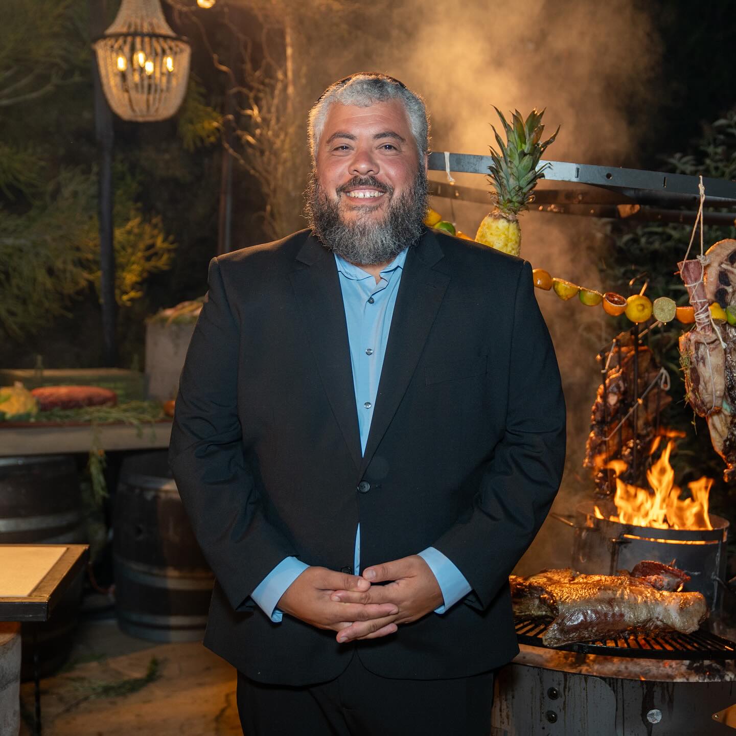 Introducing David, the visionary founder of Kulinary & your go to Glatt Kosher caterer! Our dedicated team passionately endeavors to craft sophisticated catering experiences for your events, blending exceptional service with delectable cuisines to ensure that your occasion becomes an unforgettable memory.