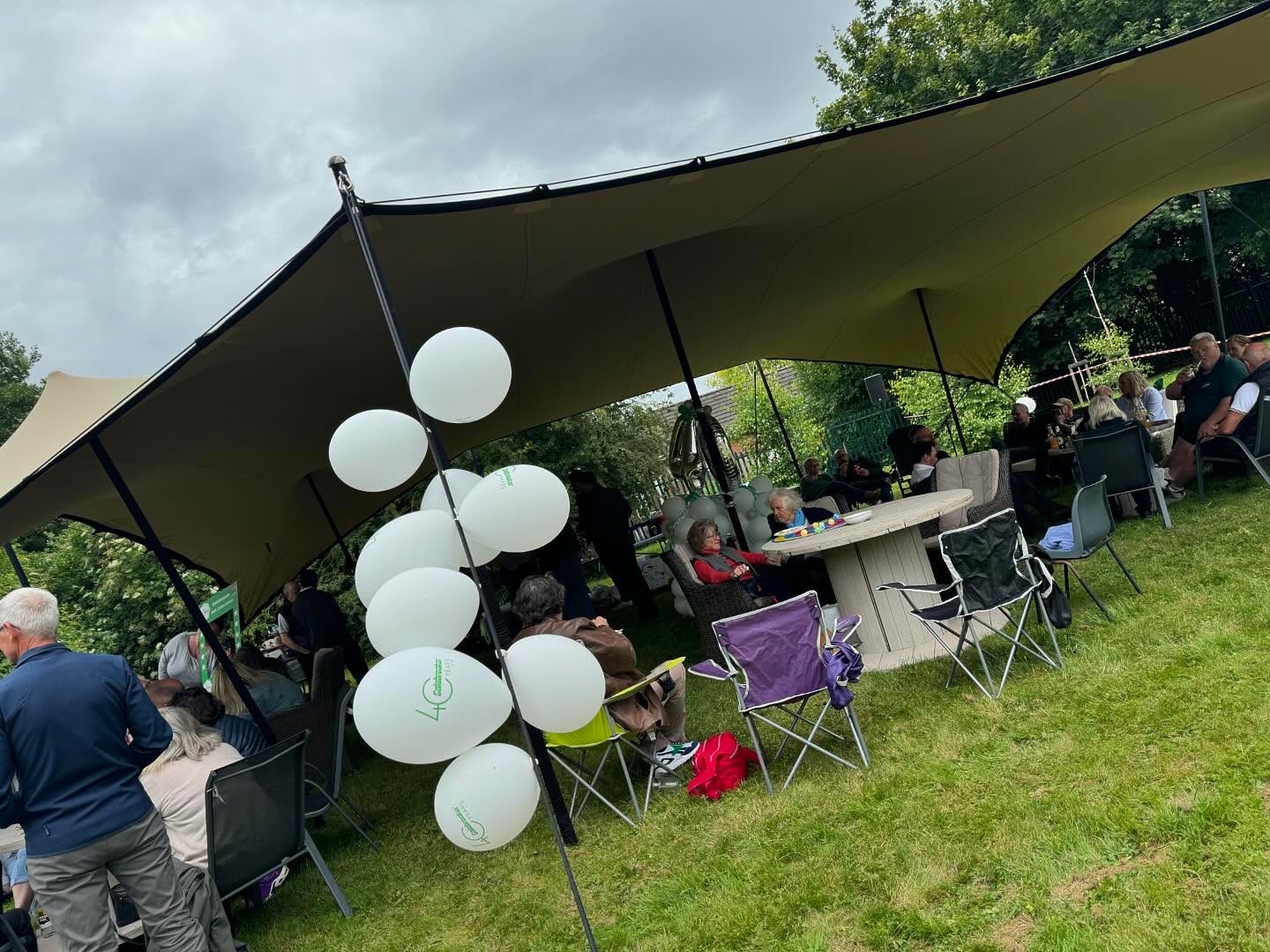 Straight into my 2nd corporate event this week.
Thursday saw me back in the (Gloucester) Shire for a fabulous afternoon celebrating a company’s 40th Birthday.
Such a fun afternoon spent with wonderful people.
Thank you for having me.
♣️♥️♠️♦️