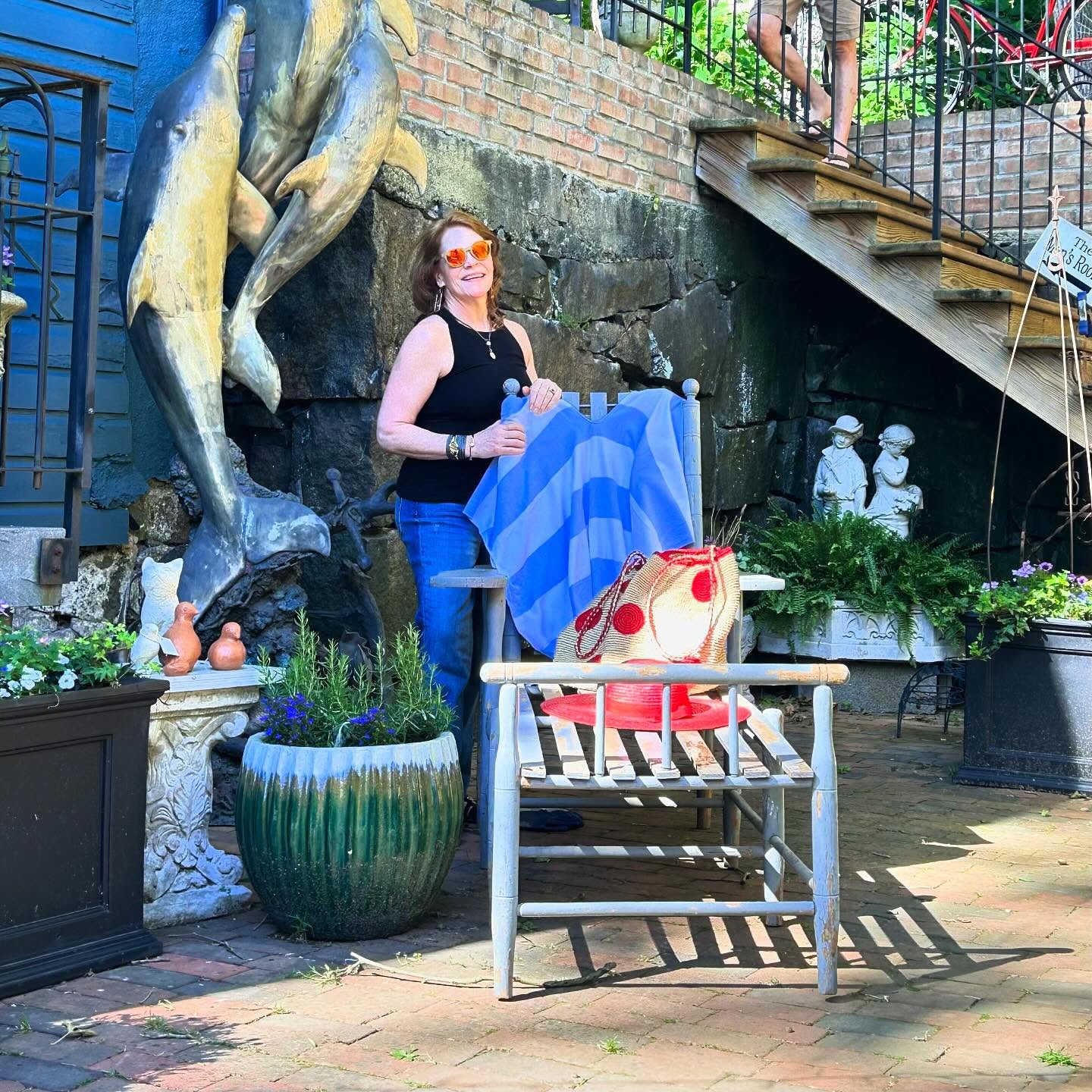 The #beautification of our little corner of the village continues into the summer!
🌱🌼🪻🪴
Little flowers welcome visitors to our side of the street and we have #herbs ready to flavor the summer mocktails we share now and then!
But check out the real beauty of the Fox & Frog…the love story between Ashley and Chris of @dilworthbydesign 💕
Love makes the world go round!
#reallovestory
#smallbusiness
#localhistory
#apothecaryshop #apothecarycabinet #apothecarygarden
#westchesterpa #northcoventry #royersford #BirdsboroPA #chestersprings #springcitypa #downingtownpa #phoenixvillepa #pottstownpa #pottsgrove #elversonpa #extonpa #malvernpa