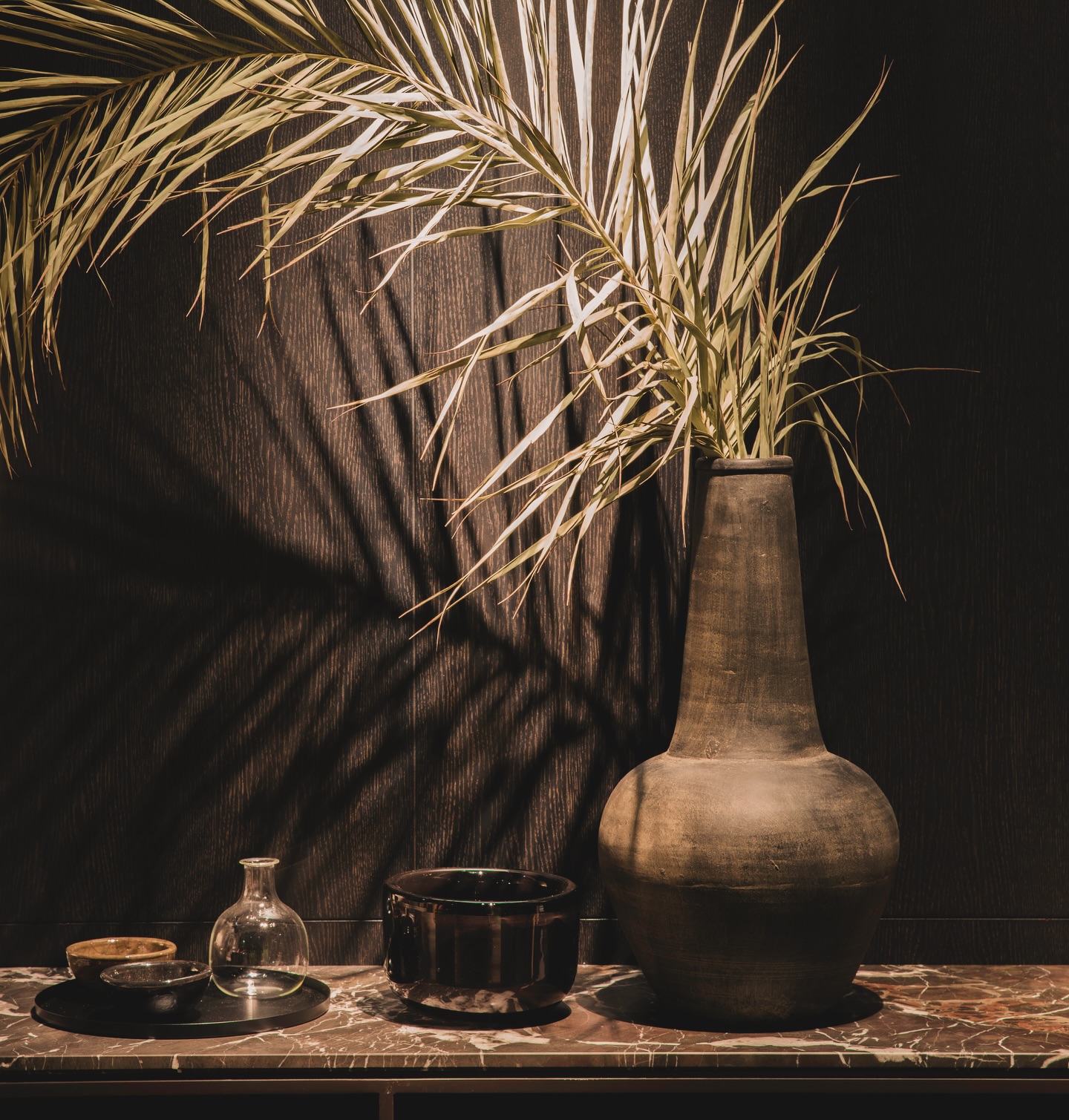Check out the exquisite marble details of our AMBRE console in this shot. Elegance in every line. ✨
#InteriorDesign #Marble #HomeDecor #elix_home #furniture