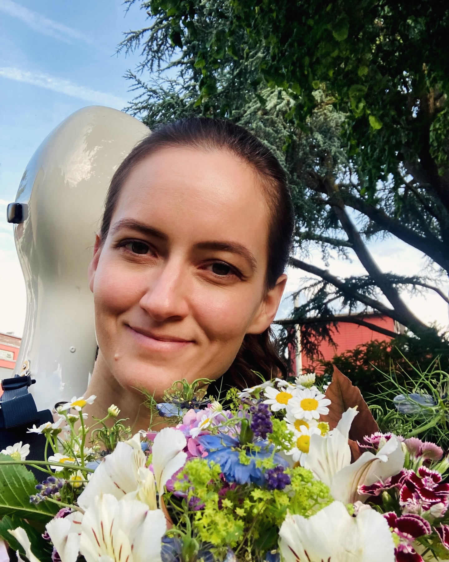 flowers 🌼
#cello #cellists #concert #concertplaying #afterconcert #music #flowers #colors