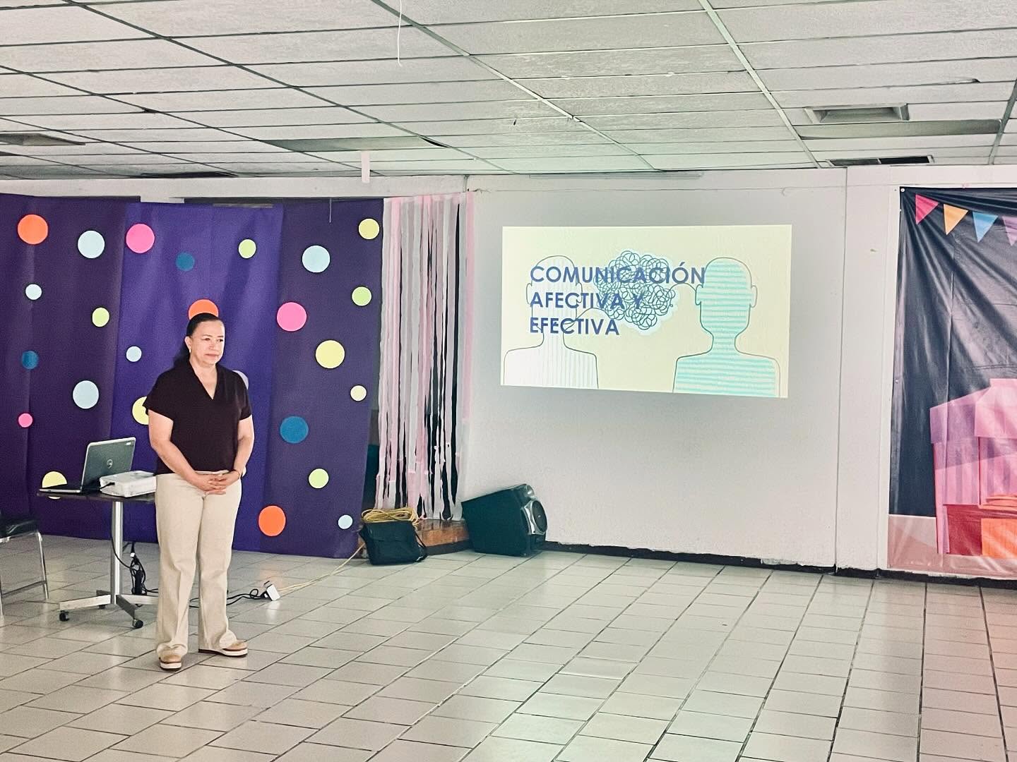 Conferencia: “COMUNICACIÓN AFECTIVA Y EFECTIVA”
@coheli_oficial gracias por permitirnos sumar a su proyecto.