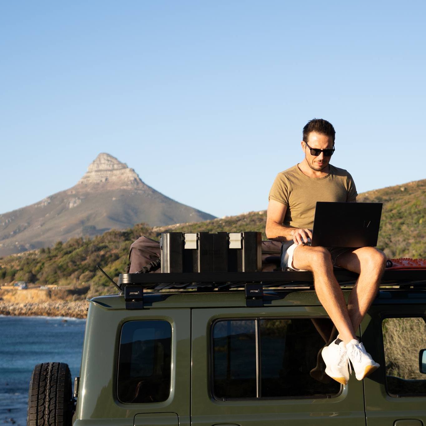 Cape Town > The world 🌏 @lifeofmikeza