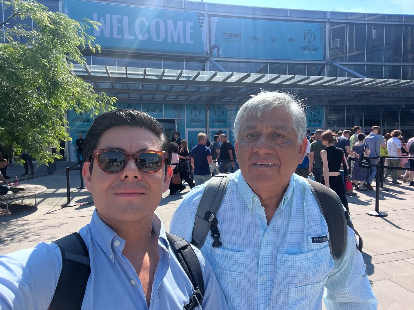 Primer día en el World Of Coffee Copenhagen 2024! Saludando amigos