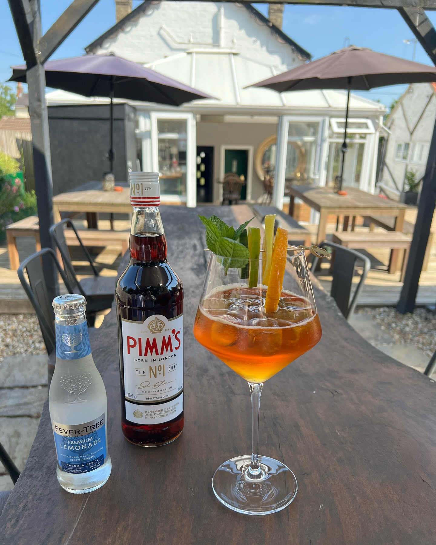 Name a better summer drink 🍹
#pimmsoclock #fridaynight #summer #cambridge #bar #outside #drinks #restaurant #hildersham #pearandolive #alfresco #pimms #englishsummer #fevertree #july #2024 #smallbusiness
