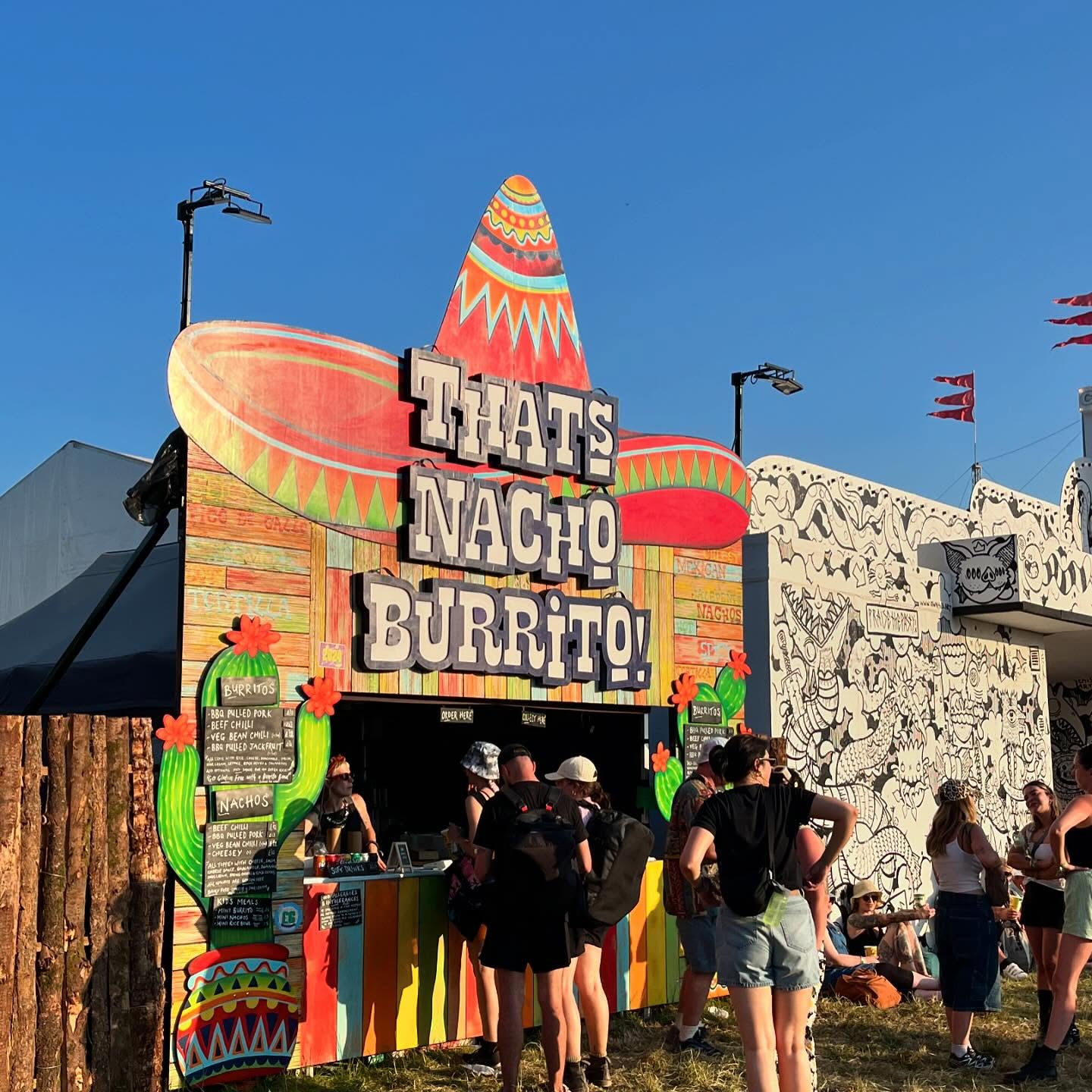 GLASTOOOOO! What an epic week of madness and sunshine. So happy to be able to be part of an amazing festival with the best crew around! Thank you everyone who ate with us and our team who grafted all week with big smiles and great playlists of tunes to keep us all going.
On to the next one!
#glastonbury #festivalfood #ukfestival #glastofest