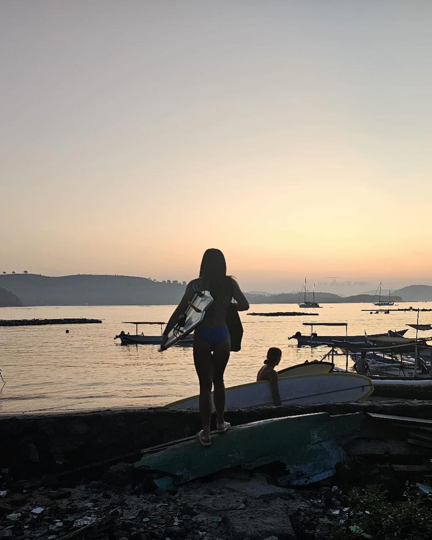 8 months flew by in a whirlwind… On a journey to heal, grow, and heal some more. Life on an island isn’t about the journey or the destination, but the friendships new and old coming to dance with me.
Some of my favorite moments in companionship, and best selfies so far✌️
#islandlife #healingjourney