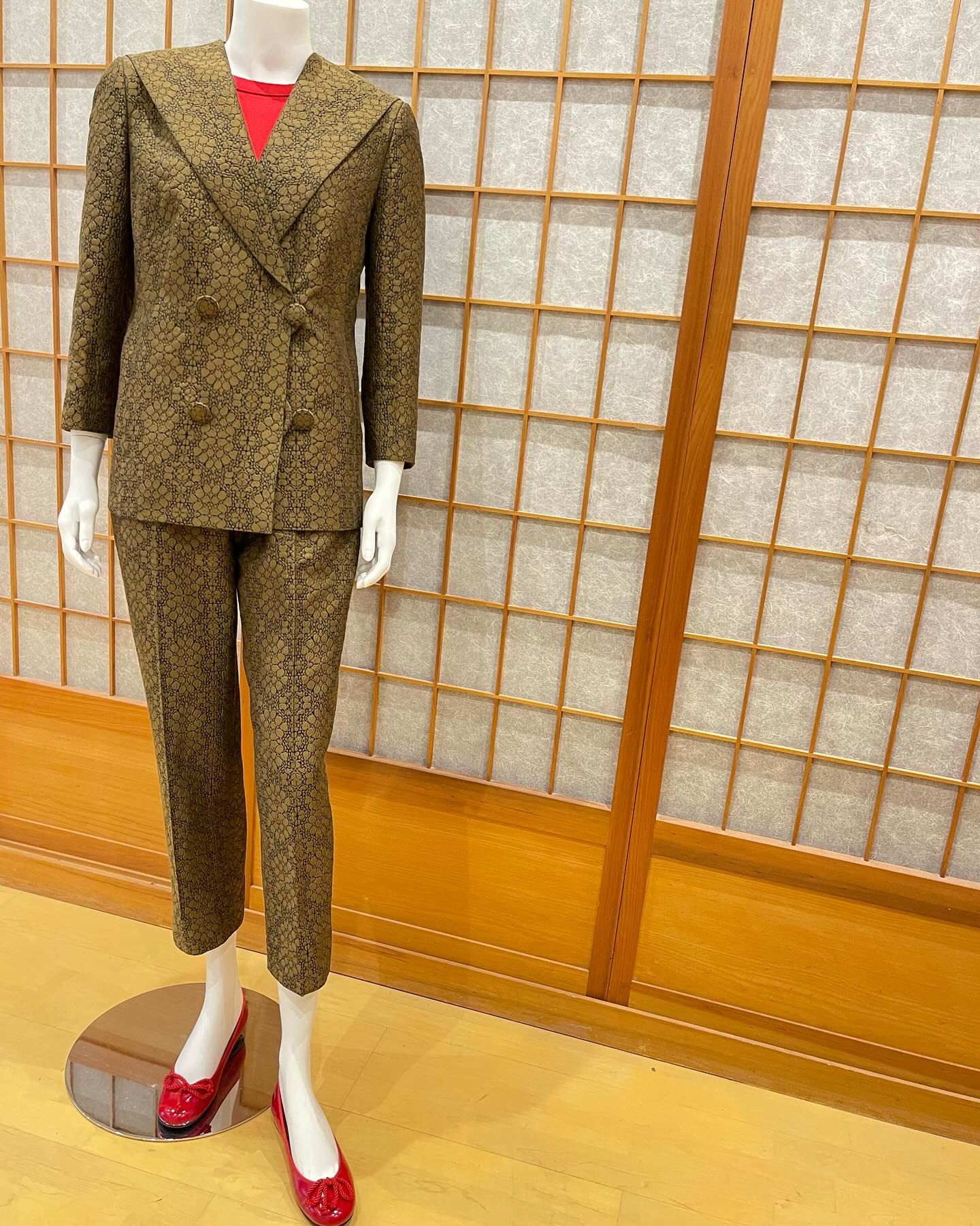 Finally…something for a master tailor that has nothing to wear!!!