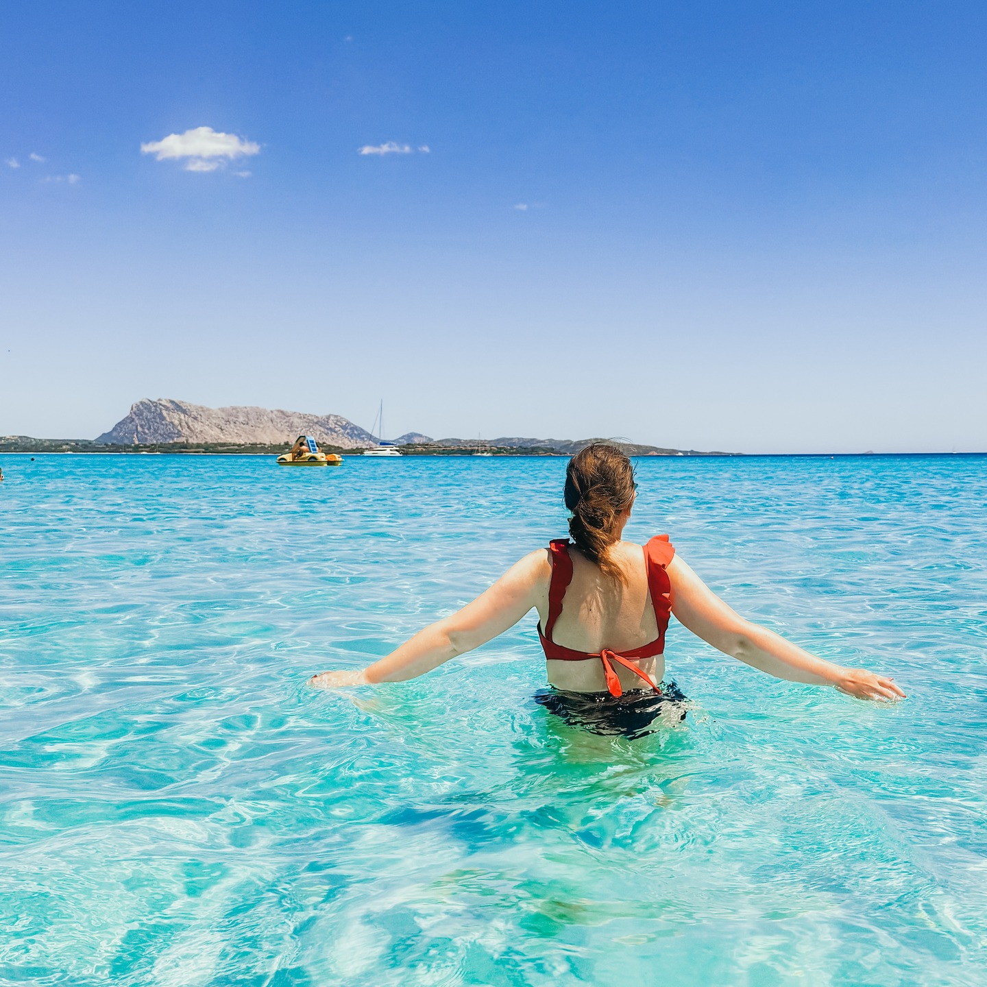 Le soleil peine à montrer le bout de son nez en Belgique du coup pas d’autre choix que de se replonger dans les photos de la Sardaigne pour revoir un peu de soleil ☀️🌊
Des vacances au soleil de prévu ? Faites moi rêver !!
