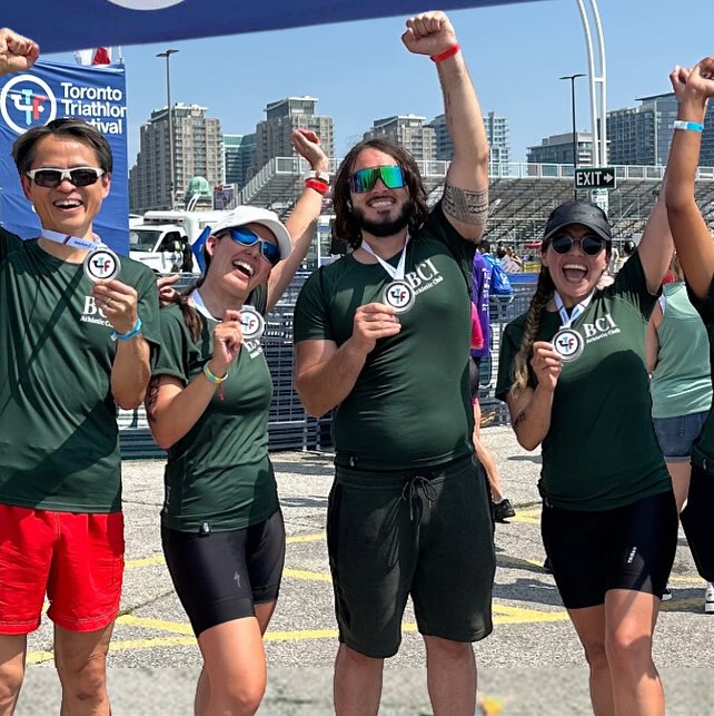 Team Multi-Gen Wealth took on the Toronto Triathlon Festival with two teams on July 14th. They conquered the Olympic Distance Triathlon Relay, and the Sprint Distance Triathlon Relay. 🏊🚴♂️🏃♀️
Olympic Relay:
🏊🏻♂️ Mariano 1.5 km - 00:42:18
🚴🏻♀️ Juanita 20 km - 01:30:08
🏃🏻 Lucio 10 km 00:50:20
Total 03:08:21
Sprint Relay:
🏊♂️ Kin 0.75 km - 00:17:42
🚴♀️ Adriana 20 km - 01:00:41
🏃🏽♀️ Shagun 5 km - 00:35:01
Total: 01:59:04
Thanks to everyone who participated this year, we couldn’t have done it without you. 🥳💚
If you can assemble a team including one swimmer, one cyclist, and one runner, Multi-Gen Wealth Group will be honoured to sponsor your registration and have you part of our team next year!
💪🏃♀️💚