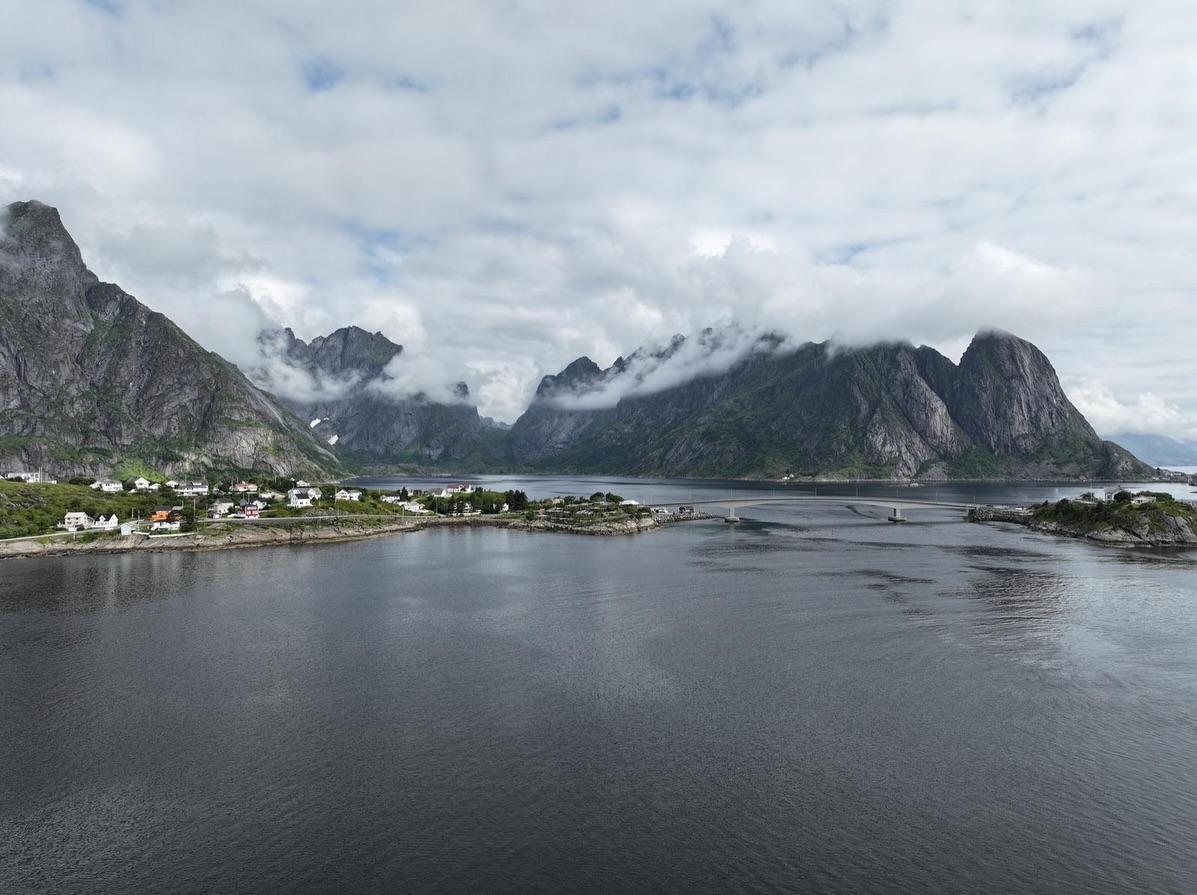 LOFOTEN, Norway
Learning to a fly a drone in such a stunning place was truely awesome, I cannot wait to share the Norway trip with you all in a blog post.
We’re currently on delivery back to the lovely Genoa just under 2,000 Nm to go, plenty of time to write and and enjoy being at sea.
Do you fly a drone onboard?
📸 @shapedbythesea__ on @djiglobal
#shapedbythesea #blogposts #blogger #droneflying #dronephotosofinstagram #sailing #lofotenislands #norway #sailingyachts #sypath