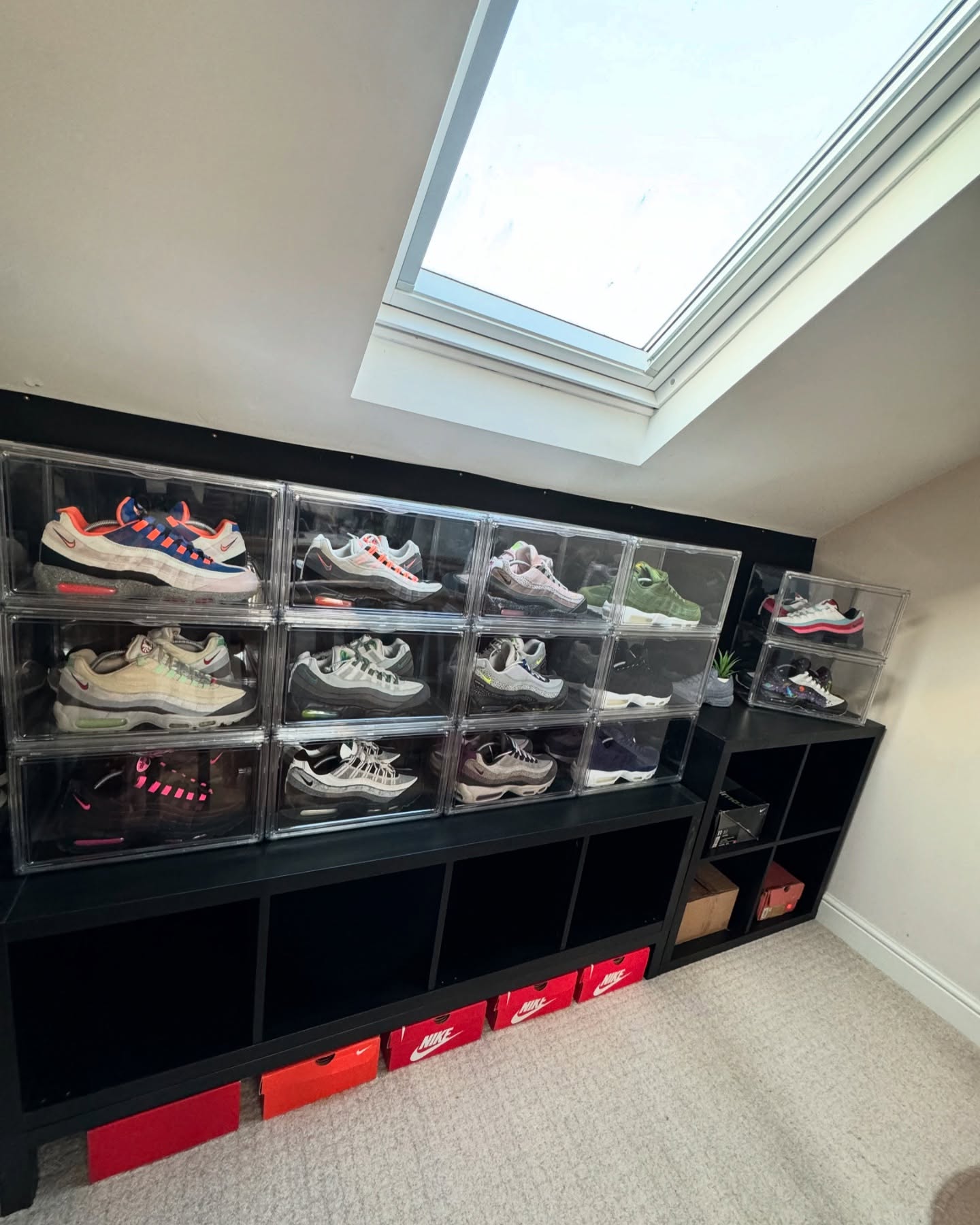 Elevate your collection with our 360ยฐ acrylic boxes! Perfect clarity and full visibility from every angle ๐
#hypebeastkicks #thesolesupplier #offspringhqcommunity #snkrskickcheck #sneakerhead #footlockereu #sneakerreel #trendingreels #reeltrending #reeltime #reelsinstagram #reelitfeelit #smallbusiness #reelgood #reelsinsta #explore #reelsdaily #reelsinsta #instareels #reelsviral #reelstrending #reelstrend #reeltrends #sneakerevent #shoestorage #insock #displayboxes #airmax95 #110s