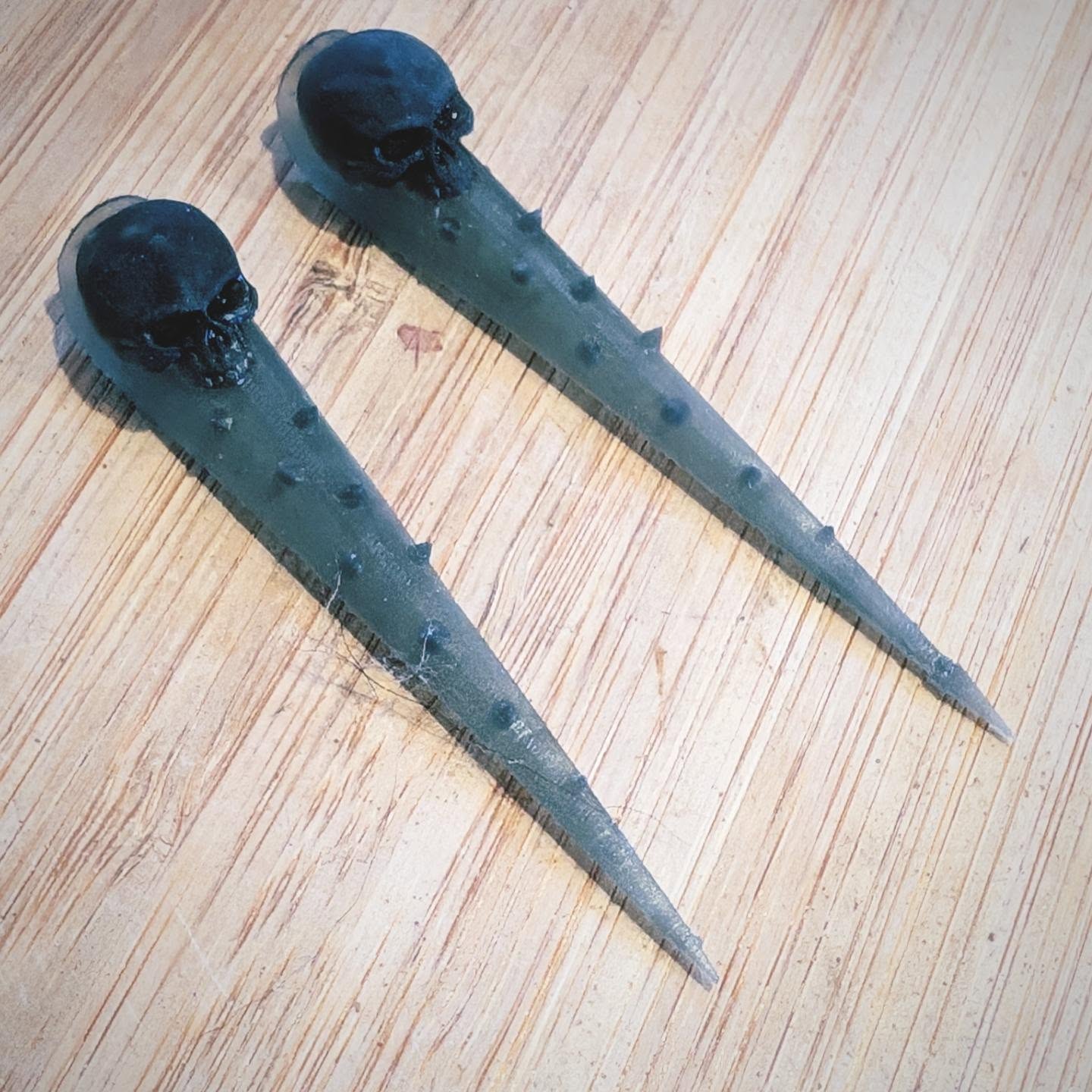 3d printed nail designs for @theartofnailsnz
Now to get them painted 🤘🤘💀