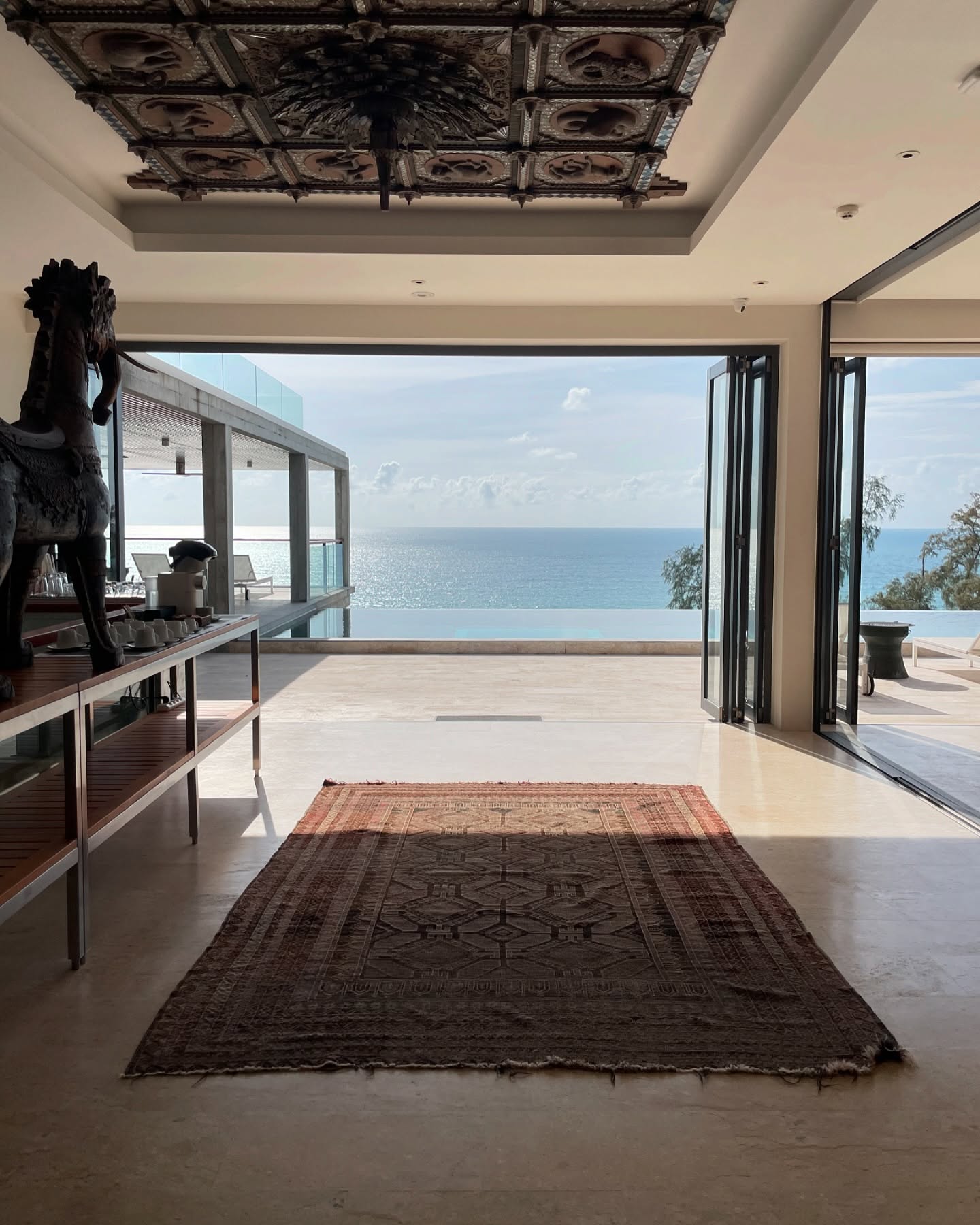 Beautiful day ☀️🌊
.
.
.
.
#Bluesiam #mayaandavilla #bluesiamvillas #phuketvilla #surinbeach #phuket