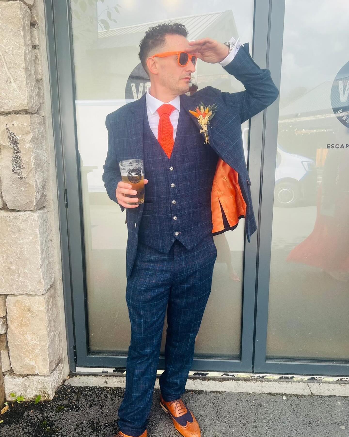 Huge Congratulations to @lillyanddaisy1 Mark and Laura. They tied the knot on Saturday. 🙌🙌🙌
Luckily our salon coordinator Nikki was in attendance to make sure all went smoothly. 😊