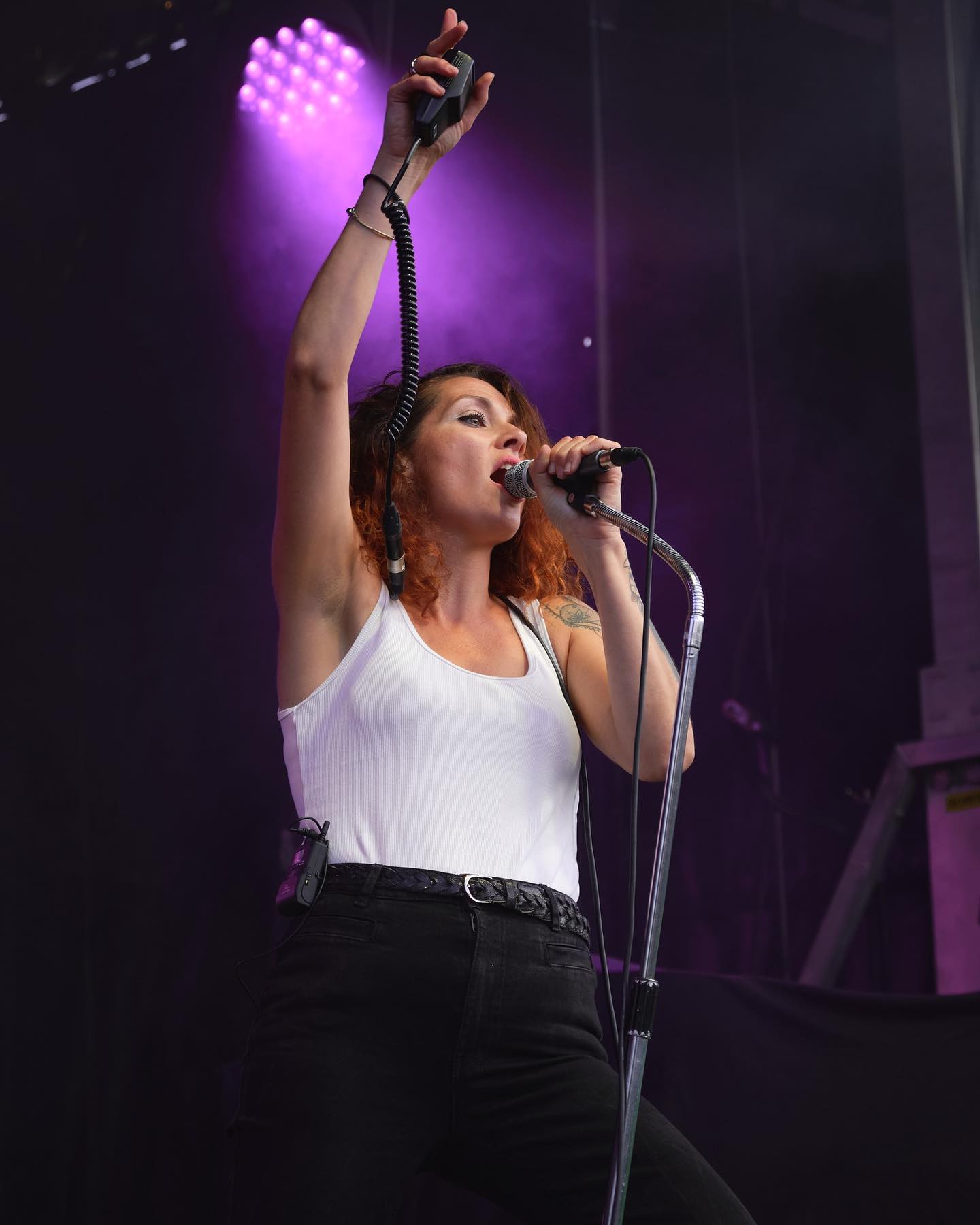 Au @huchengrollfestival !!!
Merci à toutes et tous pour l’orga 🙌
📸@myris_studio
@chacharlafuzz @mathieuvivion @dyanicktib @patricktwomeythatsme @screamin_cha
#heavyrockmusic #deadleaf #grosriff #livemusic #grosson