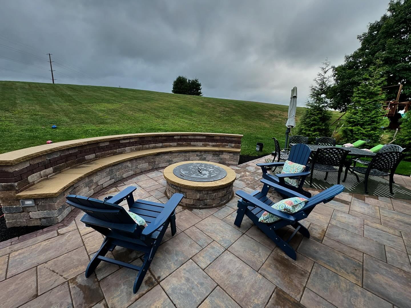 Look out for more photos of this amazing outdoor space we created this spring in #treesdale!!
Let’s start talking about your dreams for next spring!
#outdoorliving #paverpatio #firepit #breeo