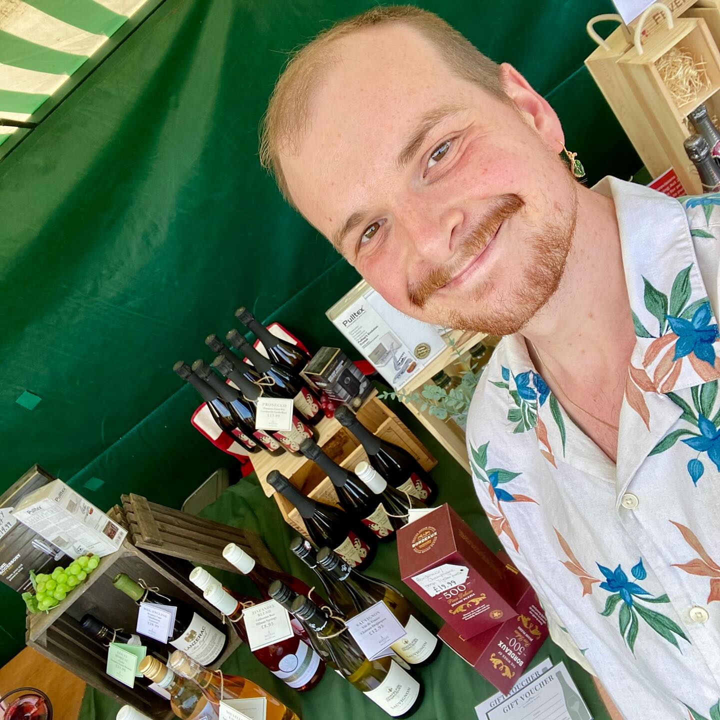 Here at the @worcester_show representing @bottles_wine_shop . Come on down for some great wine!
.
.
.
.
.
.
#wine #wineshops #shoplocal #festival #worcester