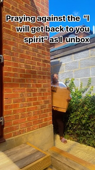 Unboxing!!!
.
.
.
#ukhairextensions#wig#vietnam#romford#london#birmingham#luton#manchester#