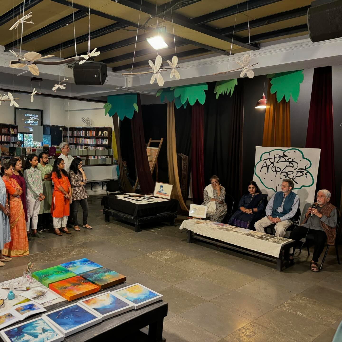 Was honoured to be invited to inaugurate the 78th #artpark at @rangashankara yesterday!
Since 2014, @sgvasudev has been organizing Art Park events to bring awareness and engagement with art and artists to the Bengaluru public. The events are free for all, and feature a curated selection of artists working in different mediums. Artworks are created on the spot and available for sale at very affordable rates. A space like this is helping build an appreciation for the arts in the public, while also being a great platform for artists to engage with each other and with diverse audiences- building connections, making sales and a stronger bond with the city’s art community.
#artpark #bangaloreart #bangaloreartlovers #artandartist #artappreciation #affordableart #indianartistscommunity #artawareness