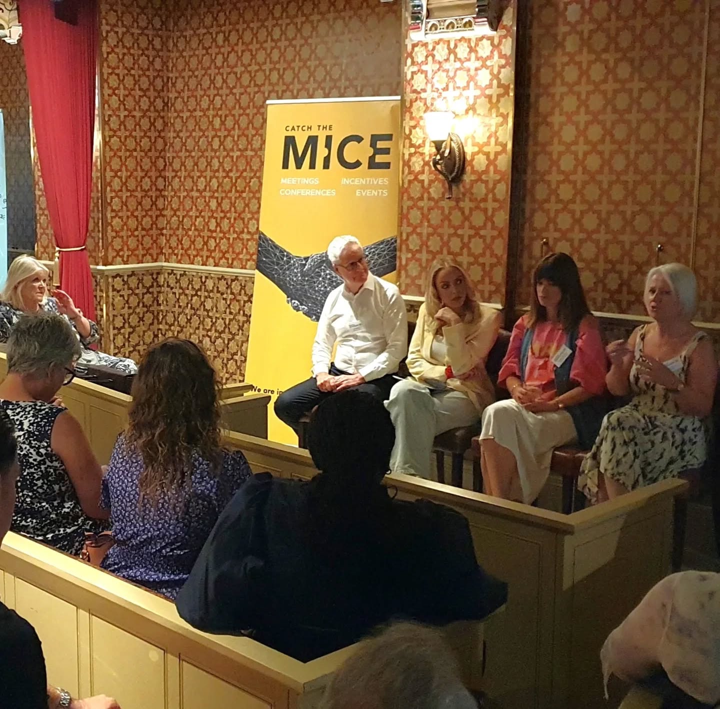 #ThrowbackThursday to our most recent Roadshow in London with our friends @eventit_scotland.
This is the expert panel session, with literally some of the industry's leading lights. So privileged to have then join us.
For more networking events check out our MICEClub events section