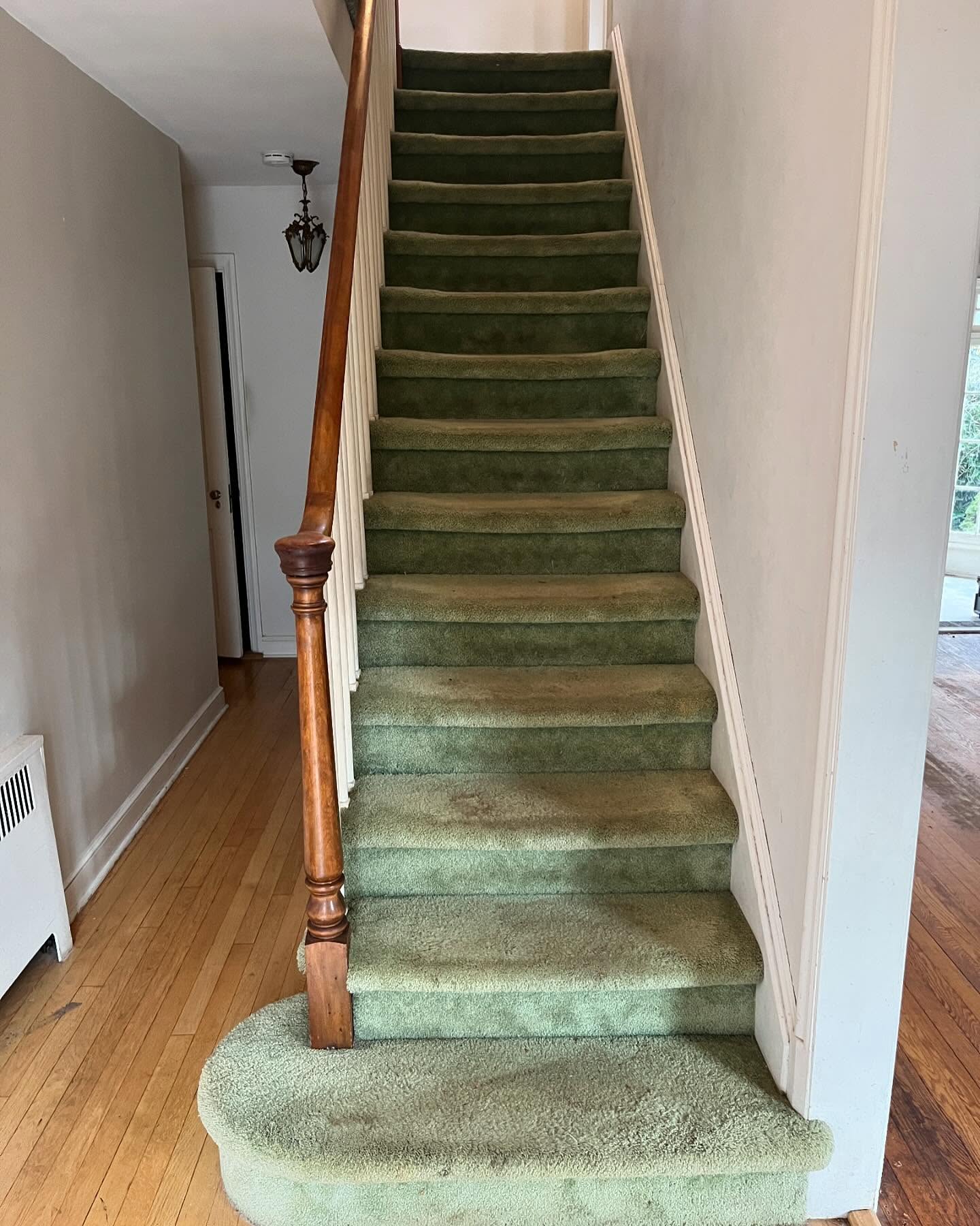 Red oak stair installation from demo to the finish by @aceremodelingnj