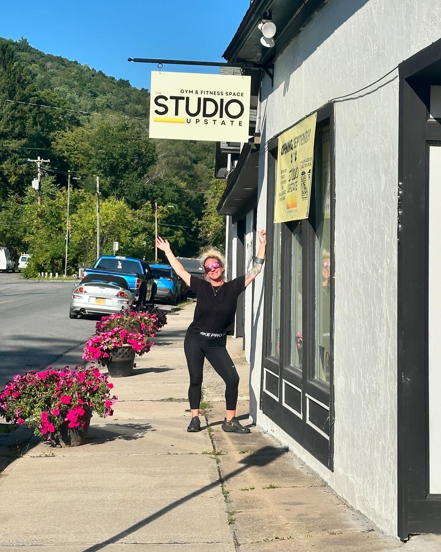 Big day with the new sign 🔥, a-frame, print ad, and of course the TV (I think we need more??). So many friendly familiar, and unfamiliar, faces stopped in today with excitement and "welcome the community"....well, we're glad we're here. 💯🎉🤩❤️
#catskills #gym #wesweatupstate #thestudioupstate #delawarecountyny #margaretvilleny #visitmargaretville #workout