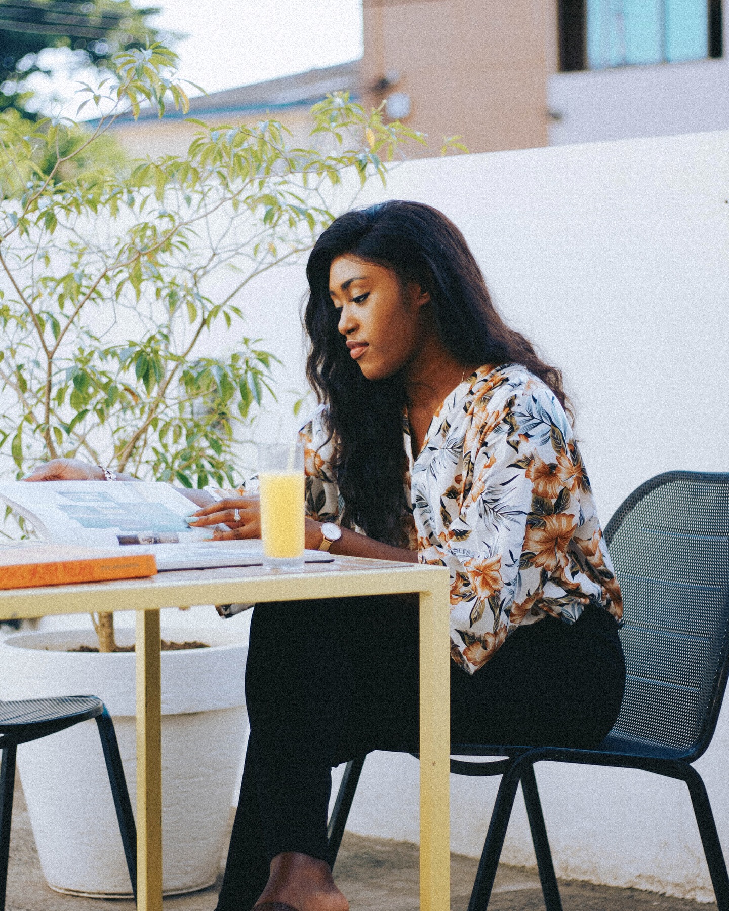 Join Foundervine in Ghana 🇬🇭
@foundervine is on the lookout for a great Project Coordinator in Accra, Ghana
Are you passionate about project management, driving positive change, and ready to thrive in a fast-paced, innovative environment?
This is your chance to be part of our mission to empower entrepreneurs and foster innovation globally 🌍
Work closely with our London + Accra offices. As a Project Coordinator, you’ll play a pivotal role in shaping our team and driving our programs forward
Competitive salary, great benefits, flexible working and opportunity to travel 🚀
This could be your start of a new chapter
Apply now and become part @foundervine in Ghana
***see link in bio***
📌Location: Accra, Ghana
💁🏽♂️Role: People and HR Coordinator
—
#careers #careersghana #ghana #Accra #jobs