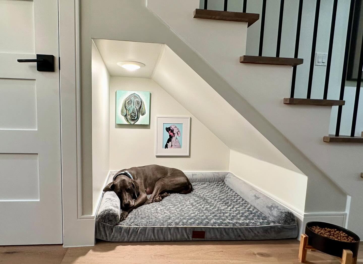 It's National Dog Day! When designing for our clients, we always take into consideration the families beloved fur babies. Upholstered pieces with cleanable fabrics and washable rugs are a must to keep the home both beautiful and functional. 🐕🐩
