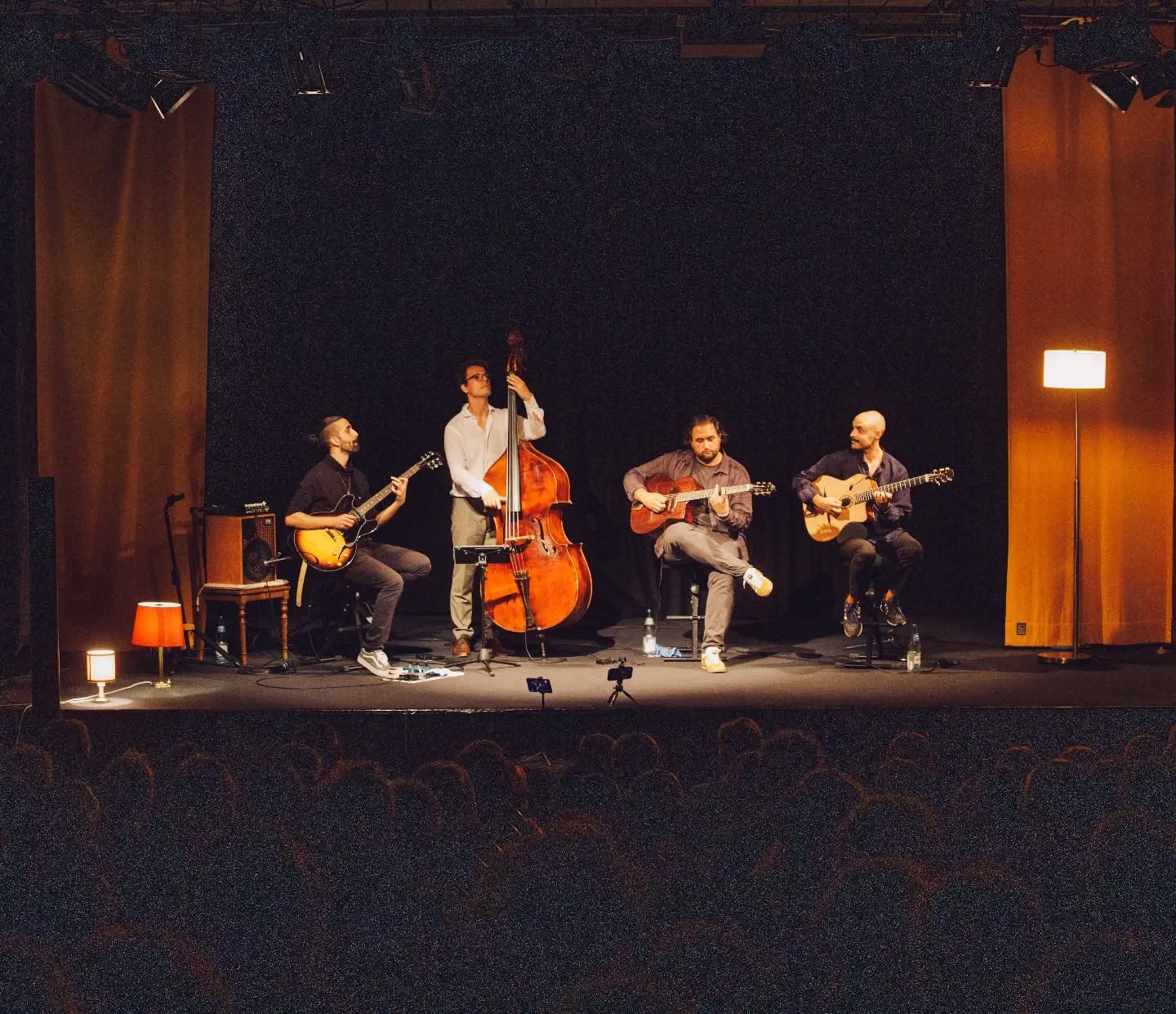 Full house at @kulturzentrumlinse
Had so much fun with @die_drahtzieher
๐ธ @claudia.casagranda