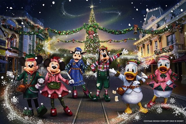 ❄️Disneyland Resort will transform into The Merriest Place on Earth from November 15 through January 6! Spend the holidays in the middle of the magic.✨