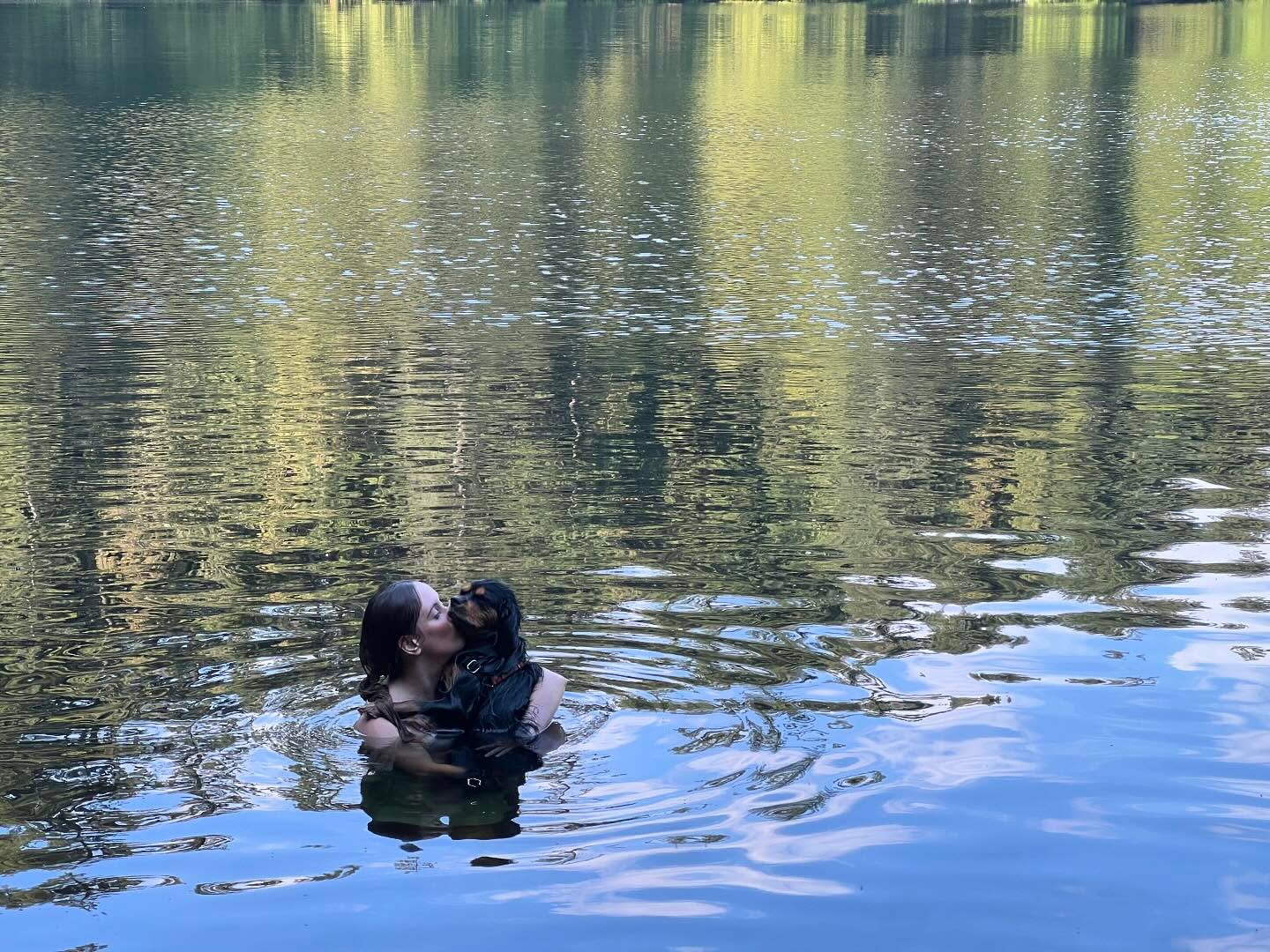 Marking that today, Poe swam of his own choice! This is him recieving cuddles after his two victory laps. Thank you to @rettatah for these pictures. Today is a hard day but I am out here choosing joy!! I am so grateful for water, friendship, and new possibilities.