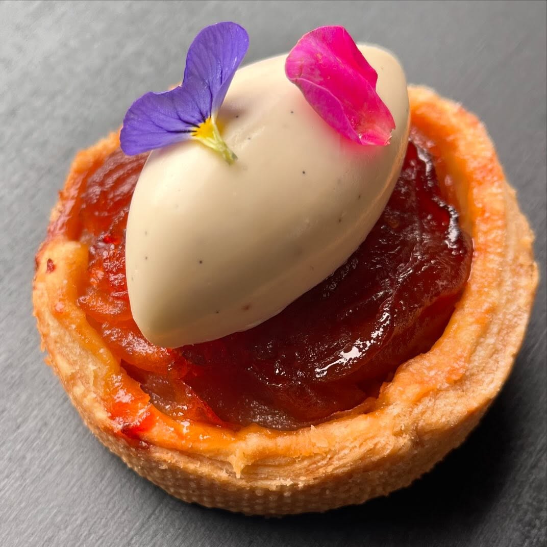 🍎Tarte tatin 🤤Who has already tried it?#tatin #applepie #pastry #food
